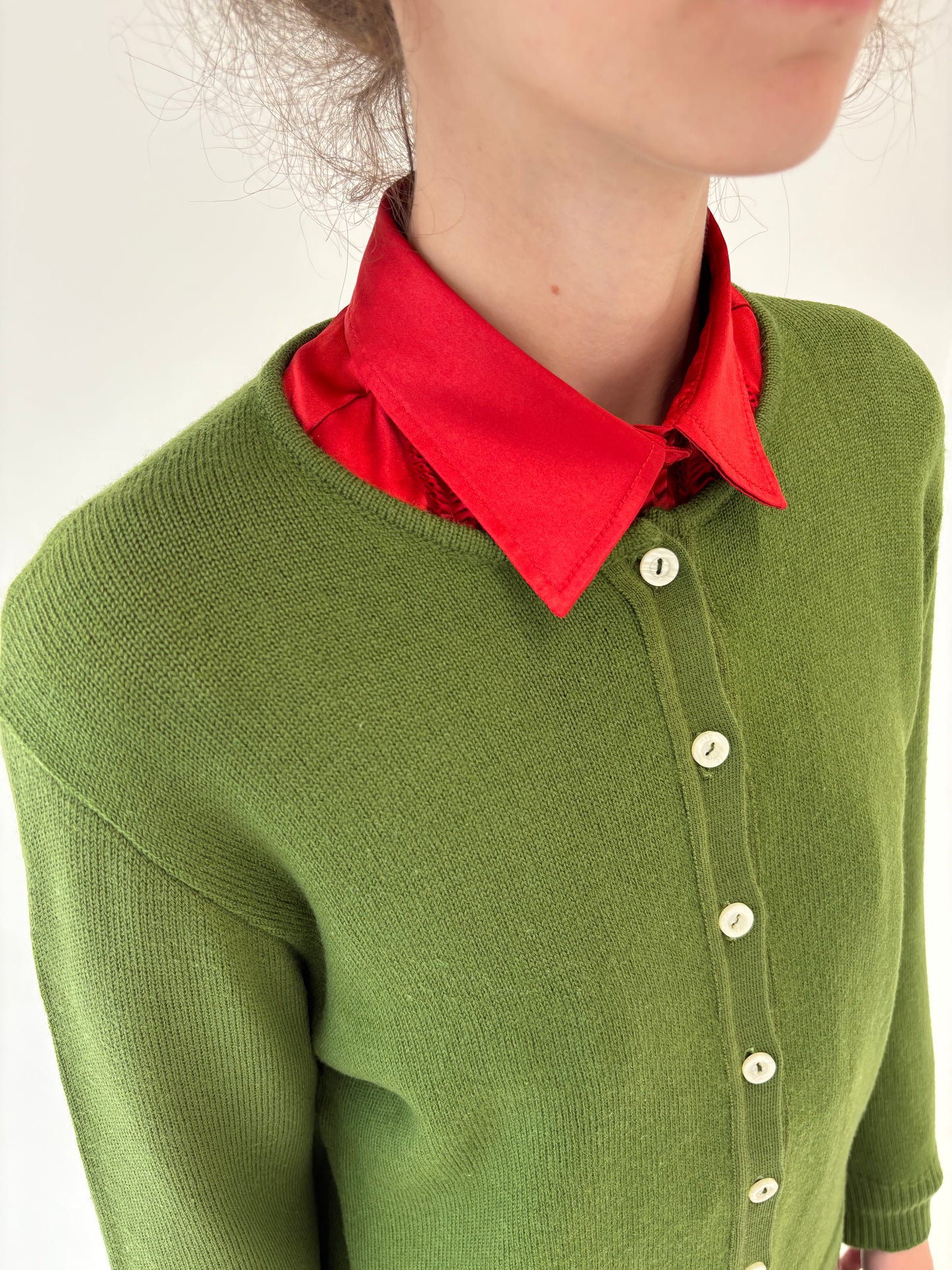 Cardigan vintage seaweed green din lana merino extrafina de gramaj mare