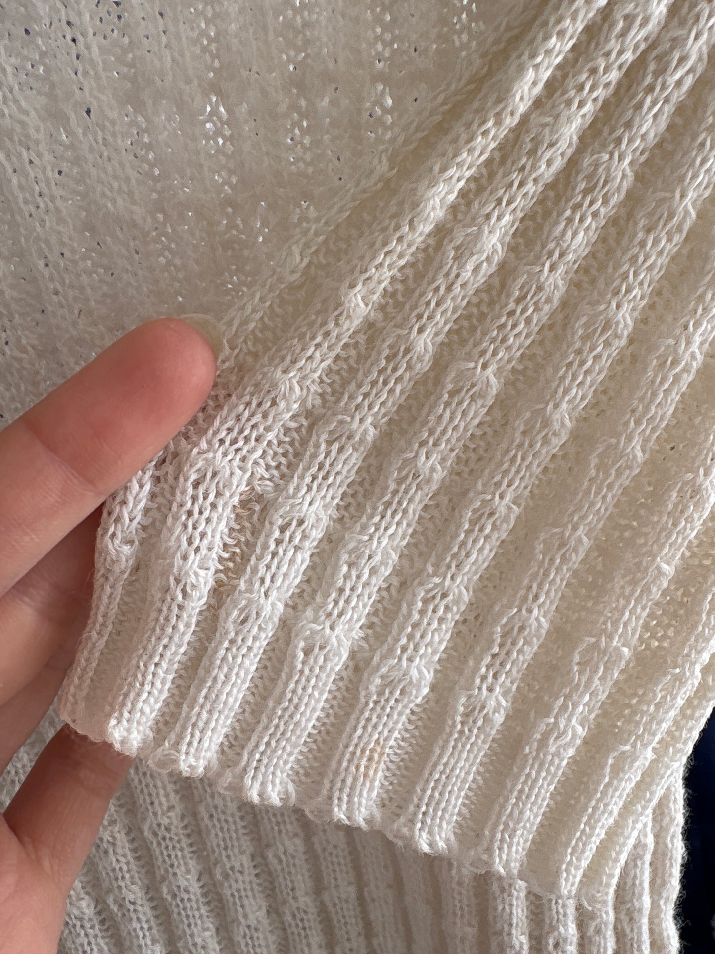 Top vintage din jerse texturat de vară in croi ușor cropped