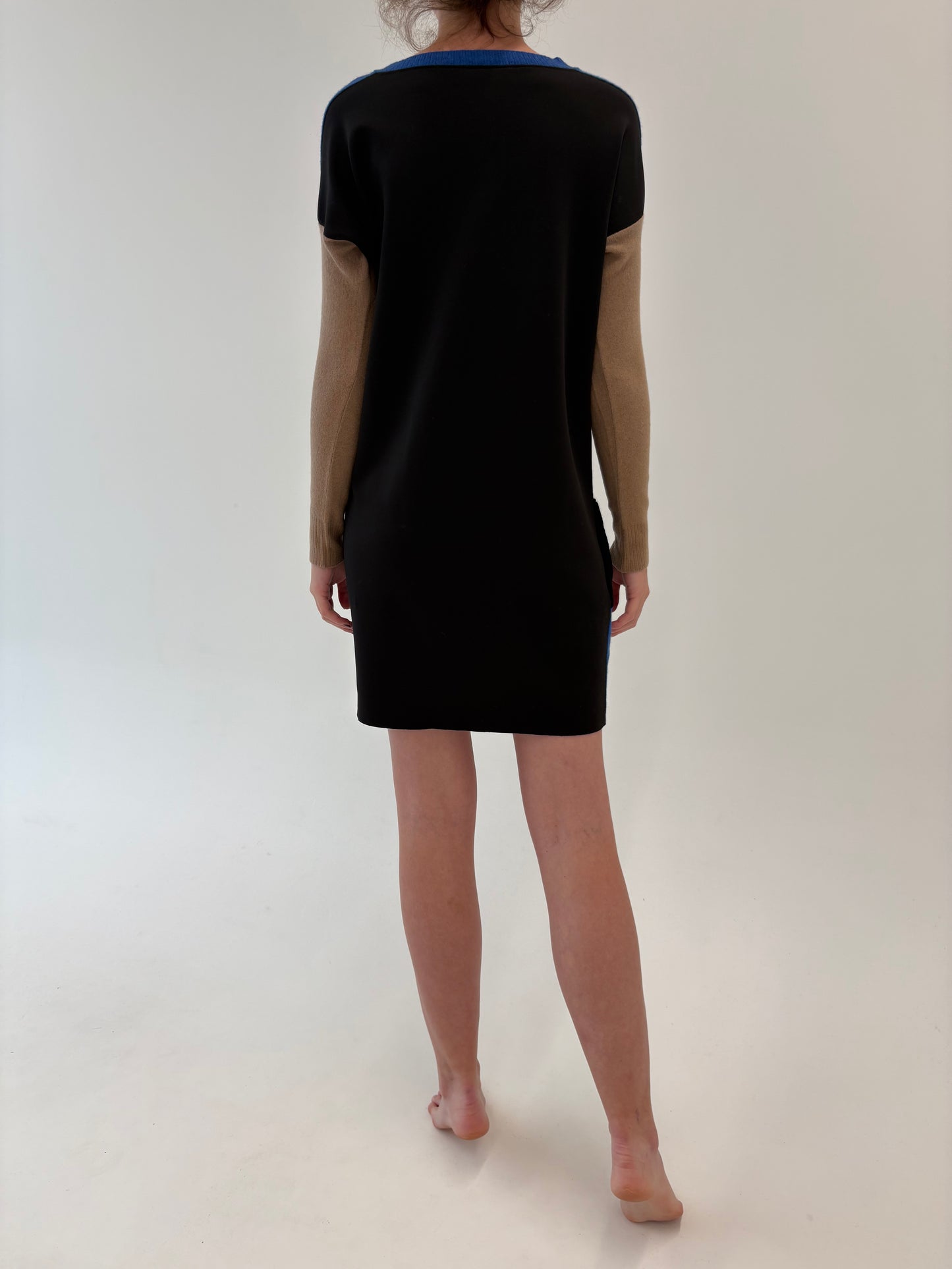 Rochie cu influențe casual colorblock din lana extrafina