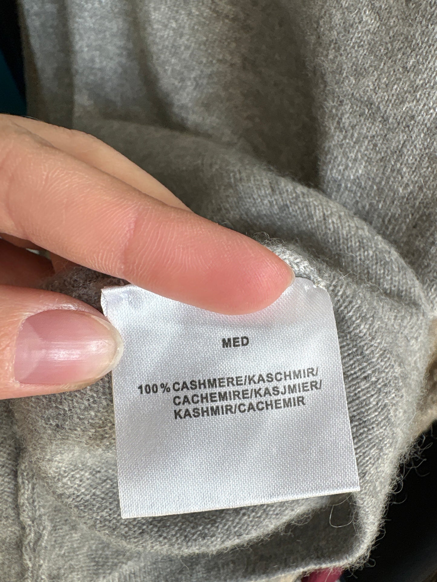 Top silver gray din cașmir