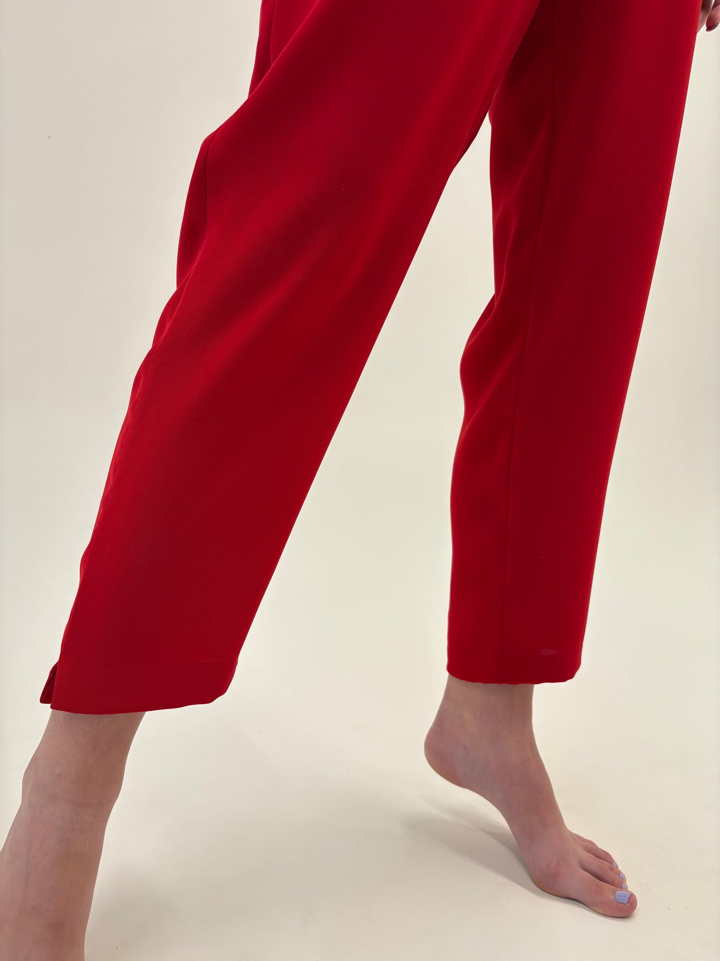 Pantaloni cherry red cu talie ultra înaltă marcată elastică tall