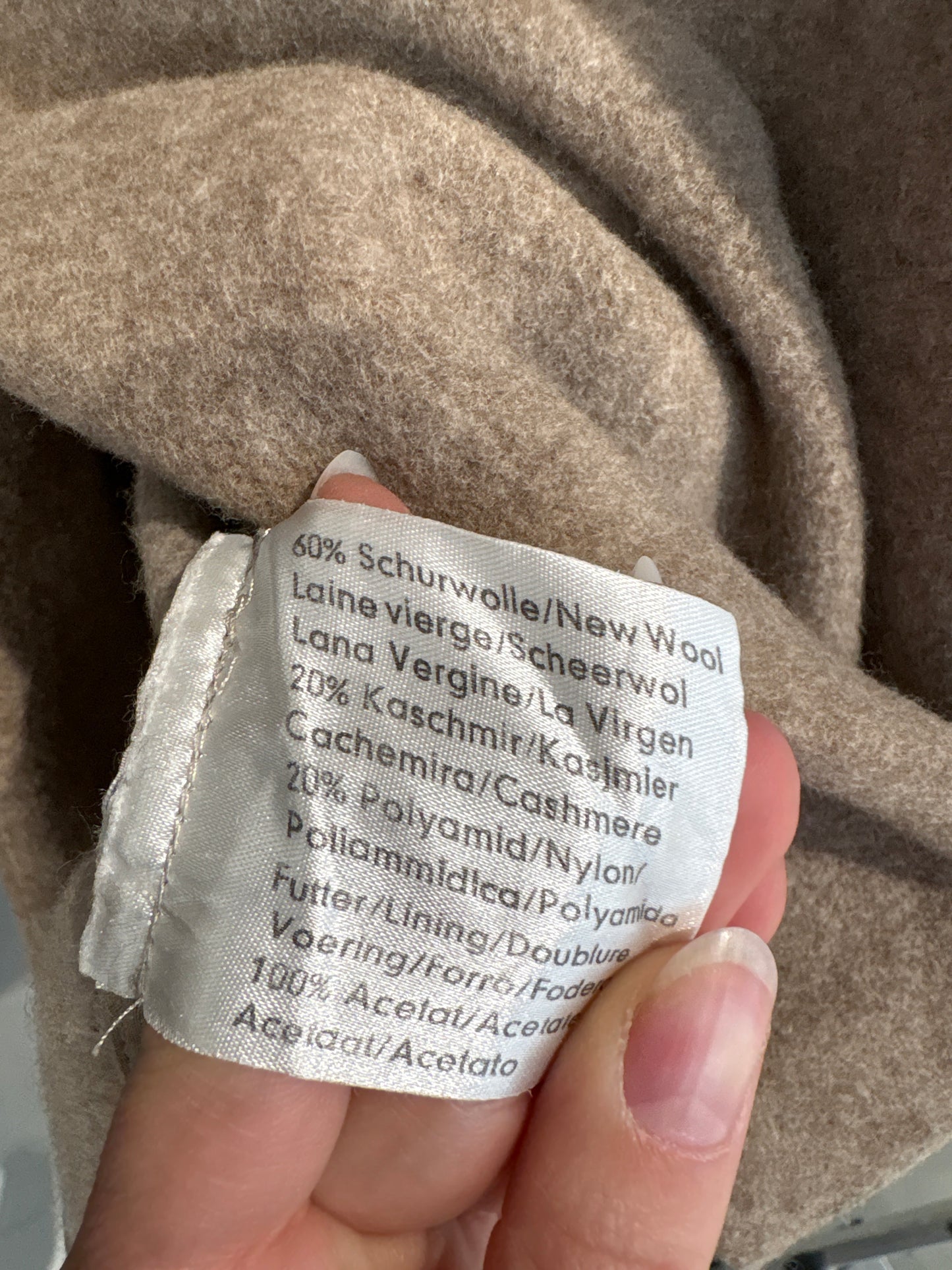 Jacheta light taupe în croi minimalist din stofă cu fața dublă de lana și cașmir