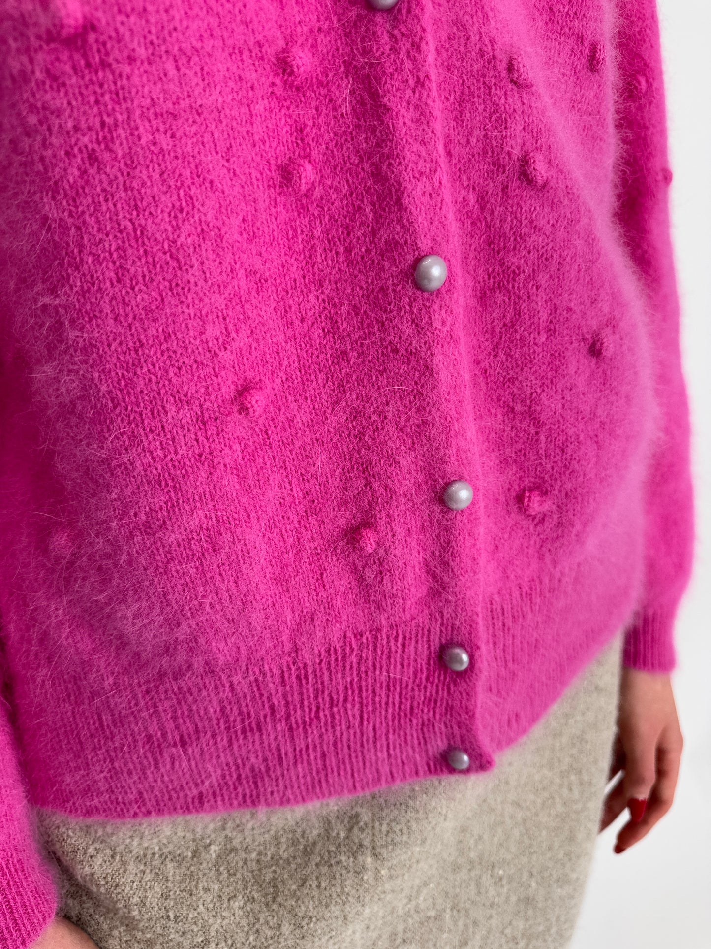 Cardigan barbie pink din lana extrafina și Angora cu buline 3D