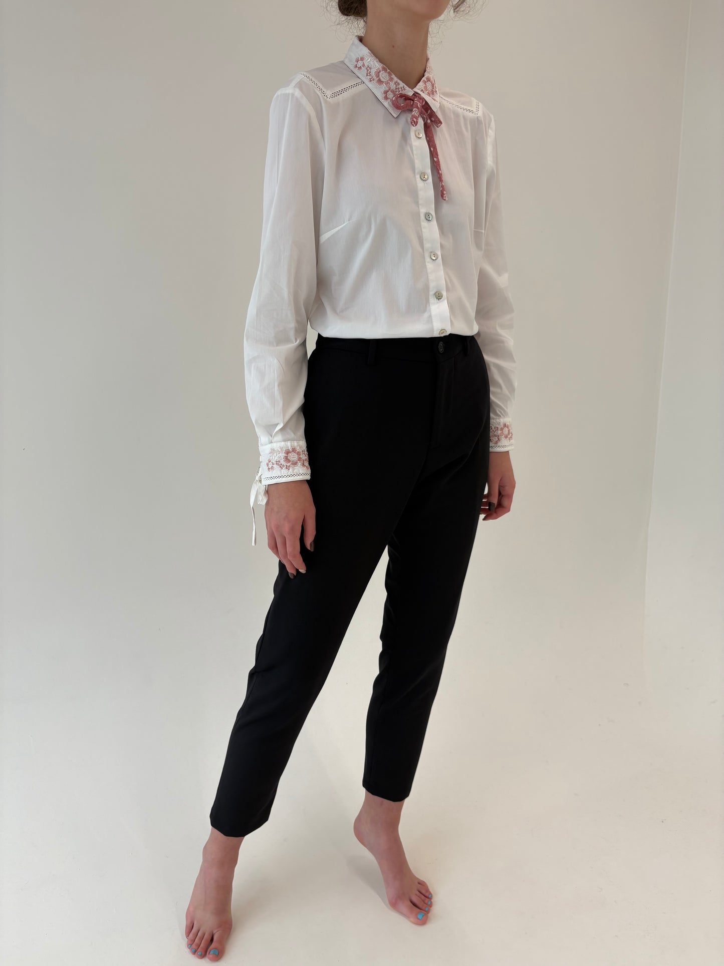 Pantaloni negri de brand premium din lana extrafina strech în croi clasic
