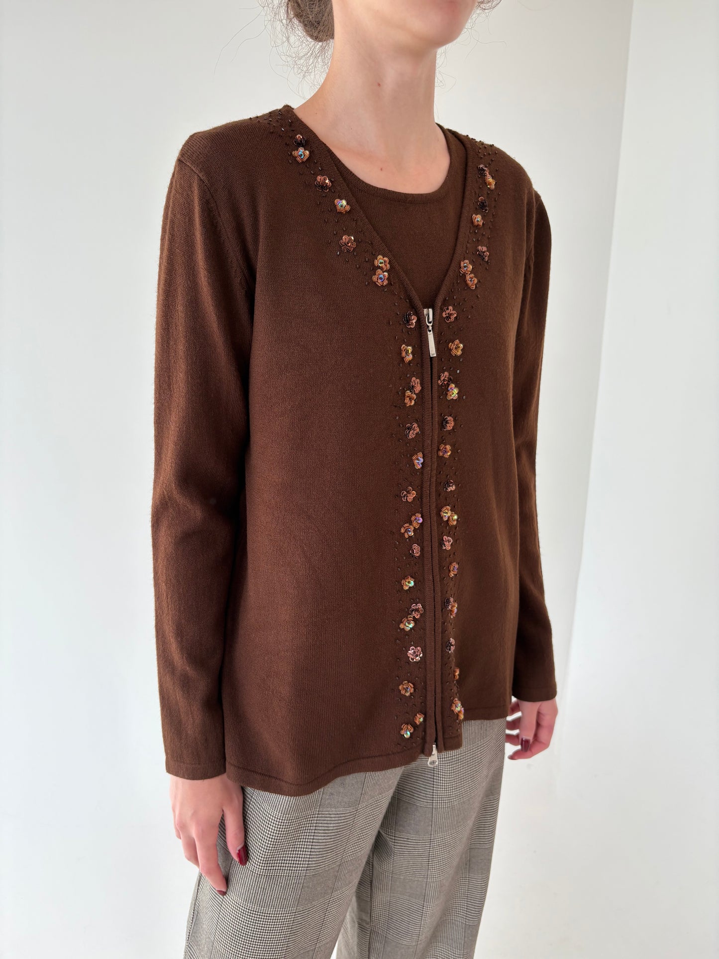 Set vintage chocolate brown din mix de lana extrem de fină cu aplicații manuale