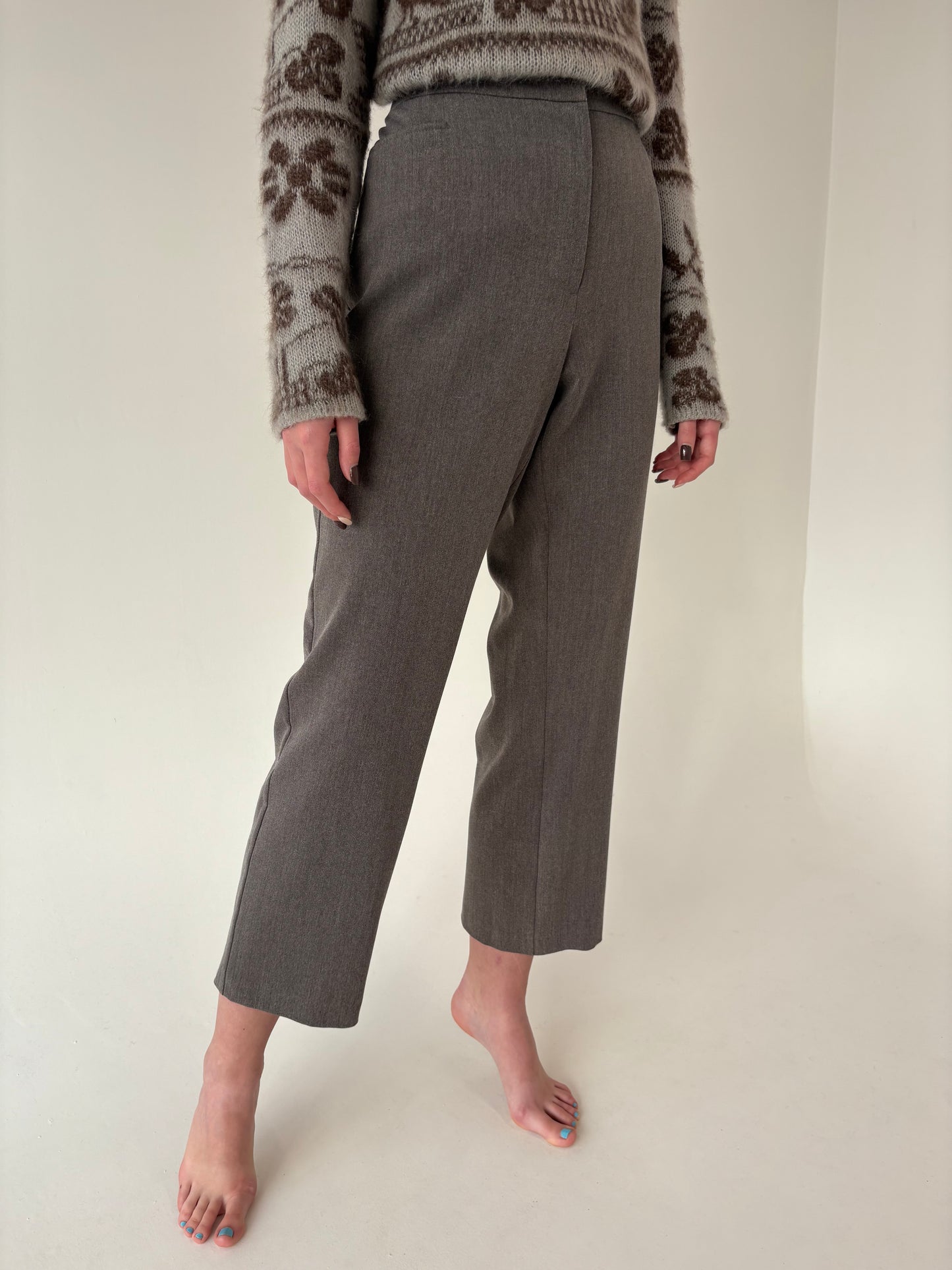 Pantaloni light taupe din stofita ultra confort modelatoare în croi clasic