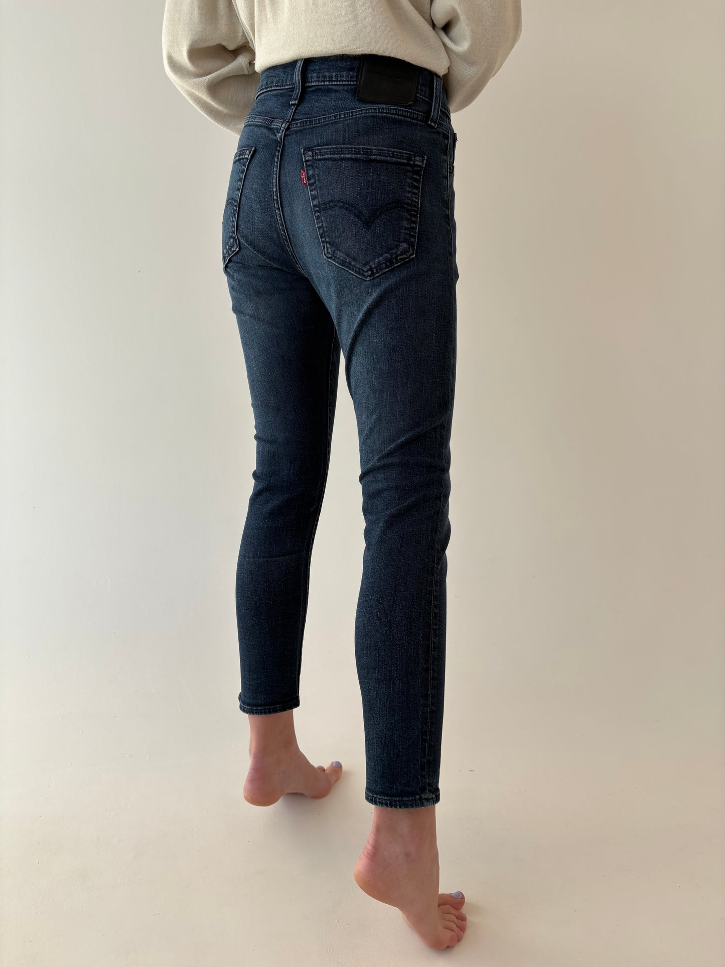 Jeans Levi’s dark wash modelatori model 512