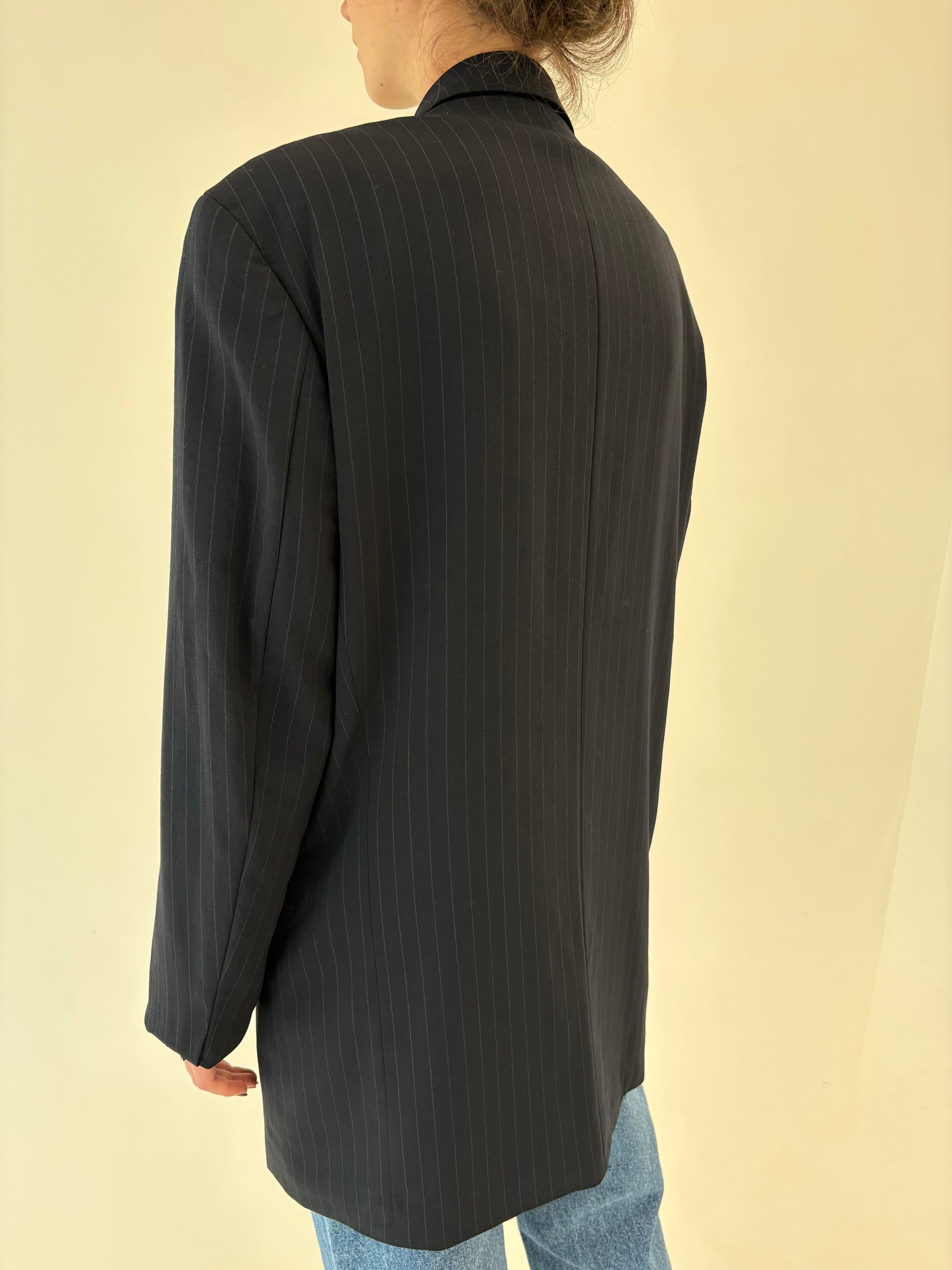 Sacou Hugo Boss din lana și mătase naturală Navy cu dungi fine verticale