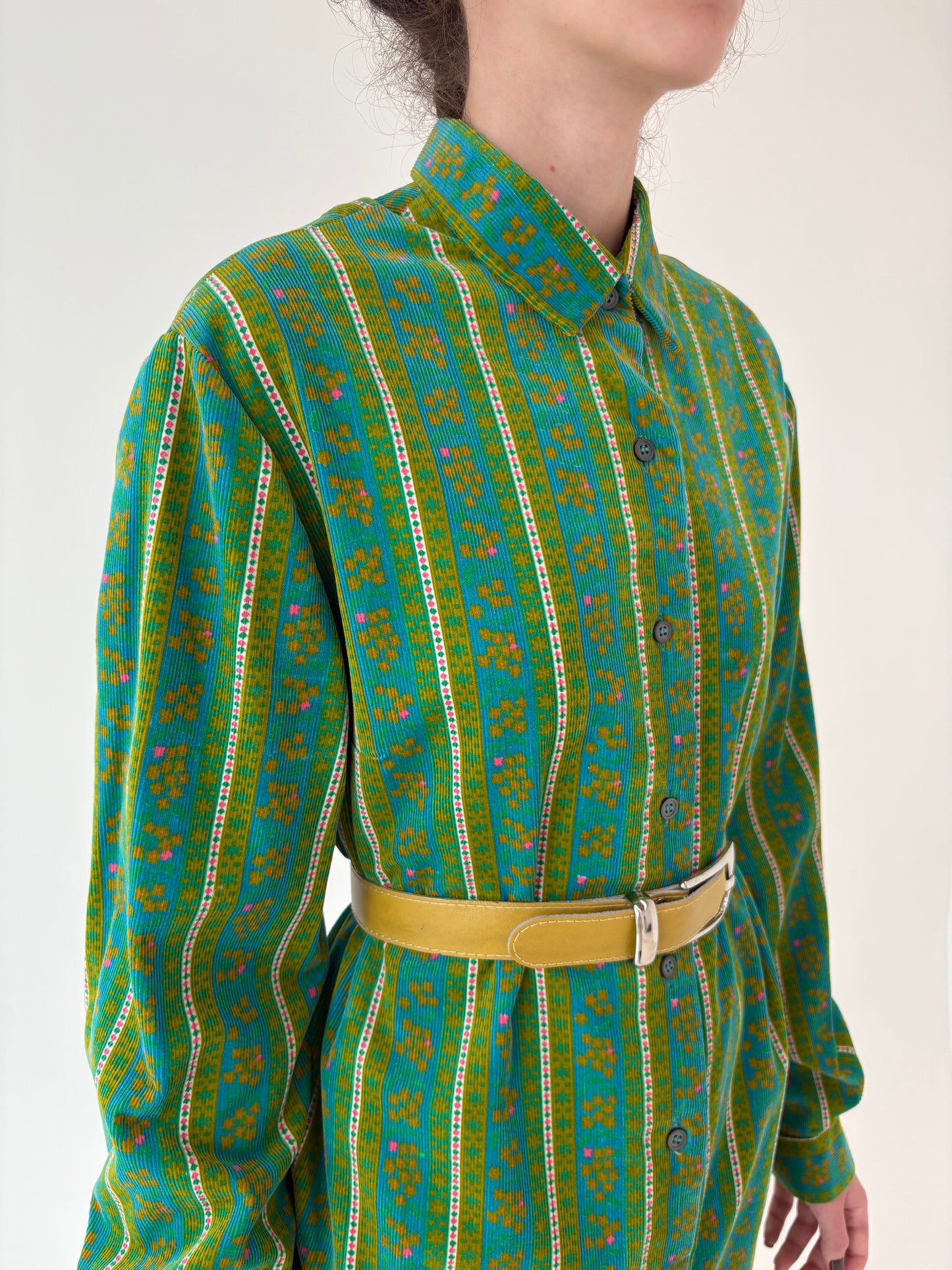 Rochie vintage tip cămașă din corduroy în culori tari cu centura inclusă