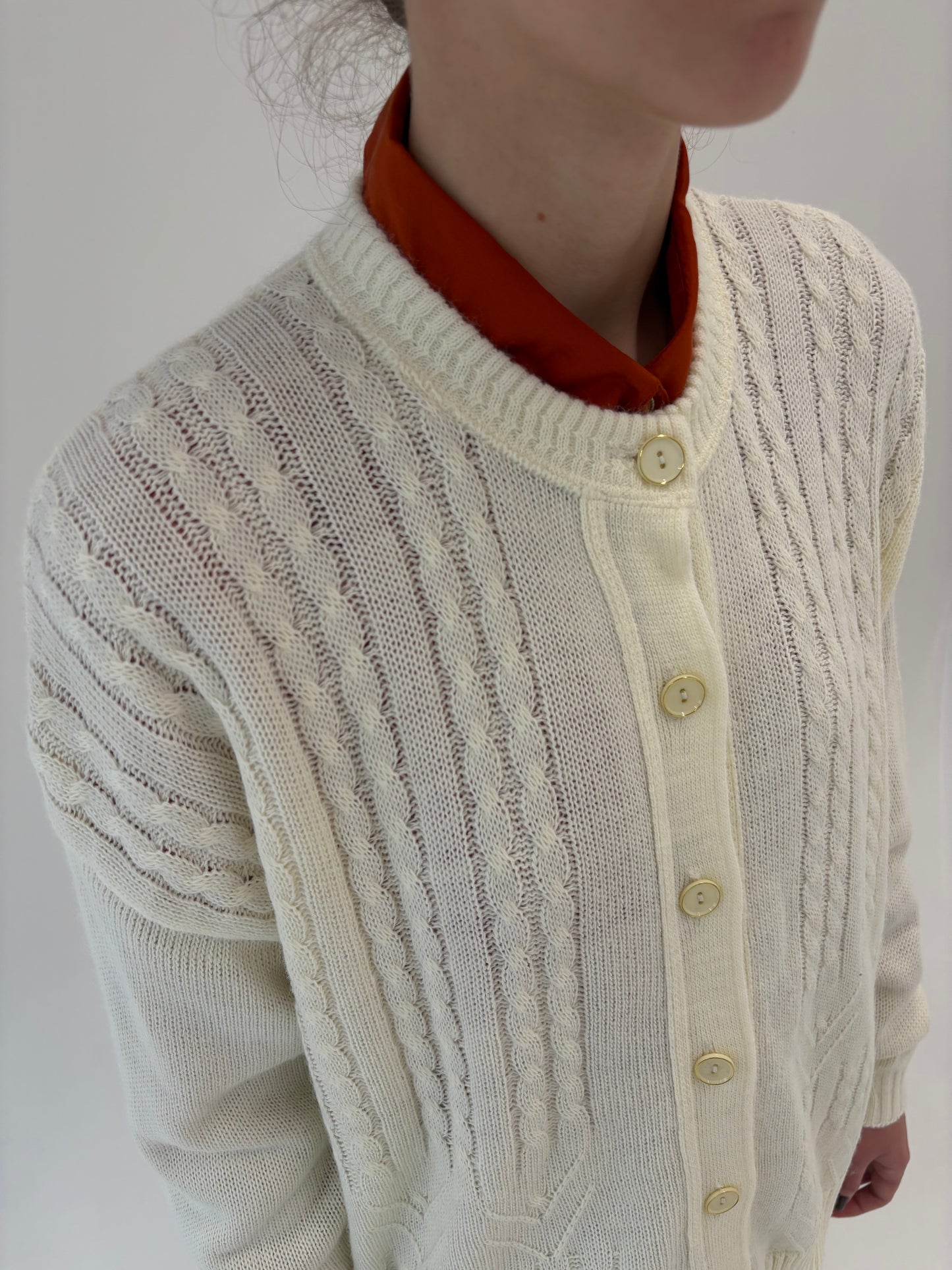 Cardigan vintage butter white cu torsade din lana extrafina plină