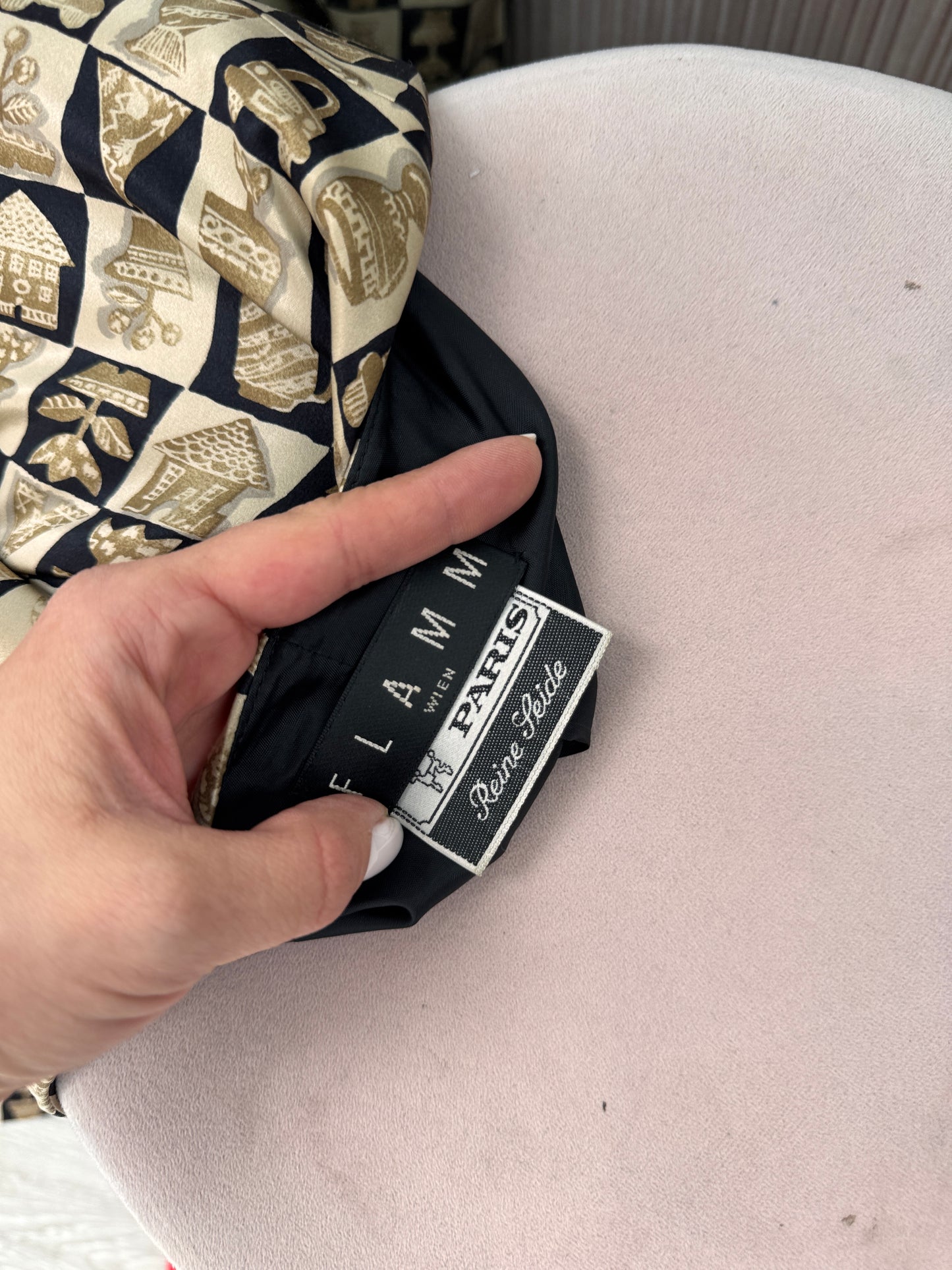 Sacou vintage din mătase naturală cu nasturi metalici aurii și talie marcată
