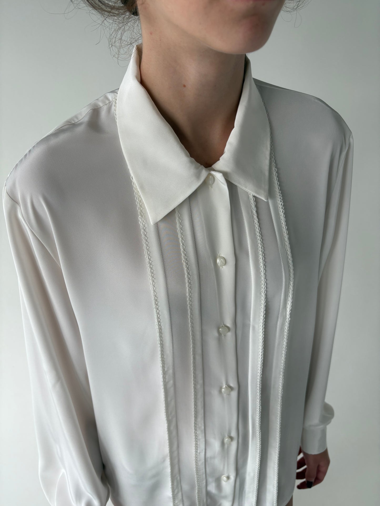 Cămașa vintage petite cu pliseuri decorative butter white