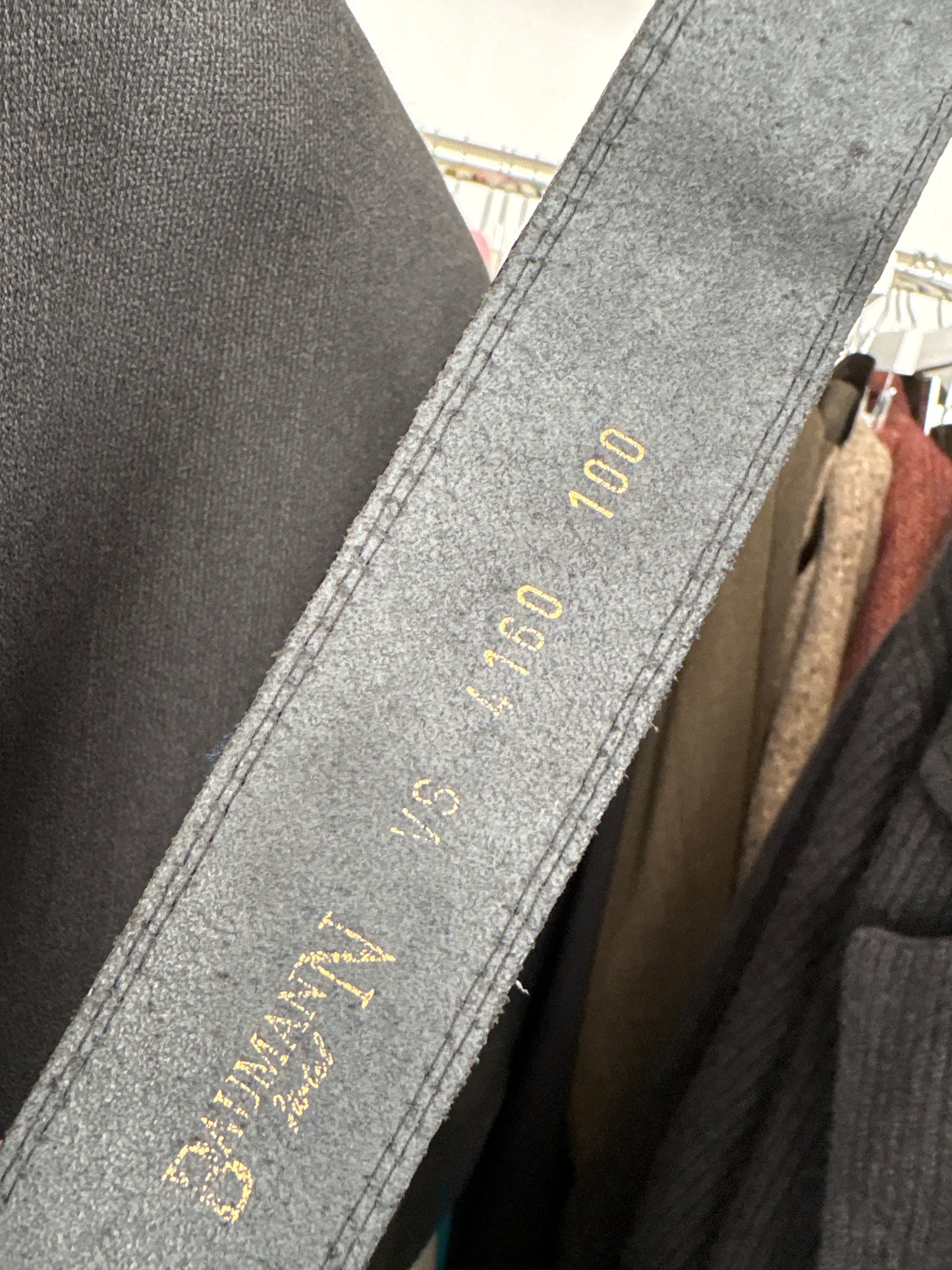 Centura din piele naturală groasă cu aplicații și feronerie argintie