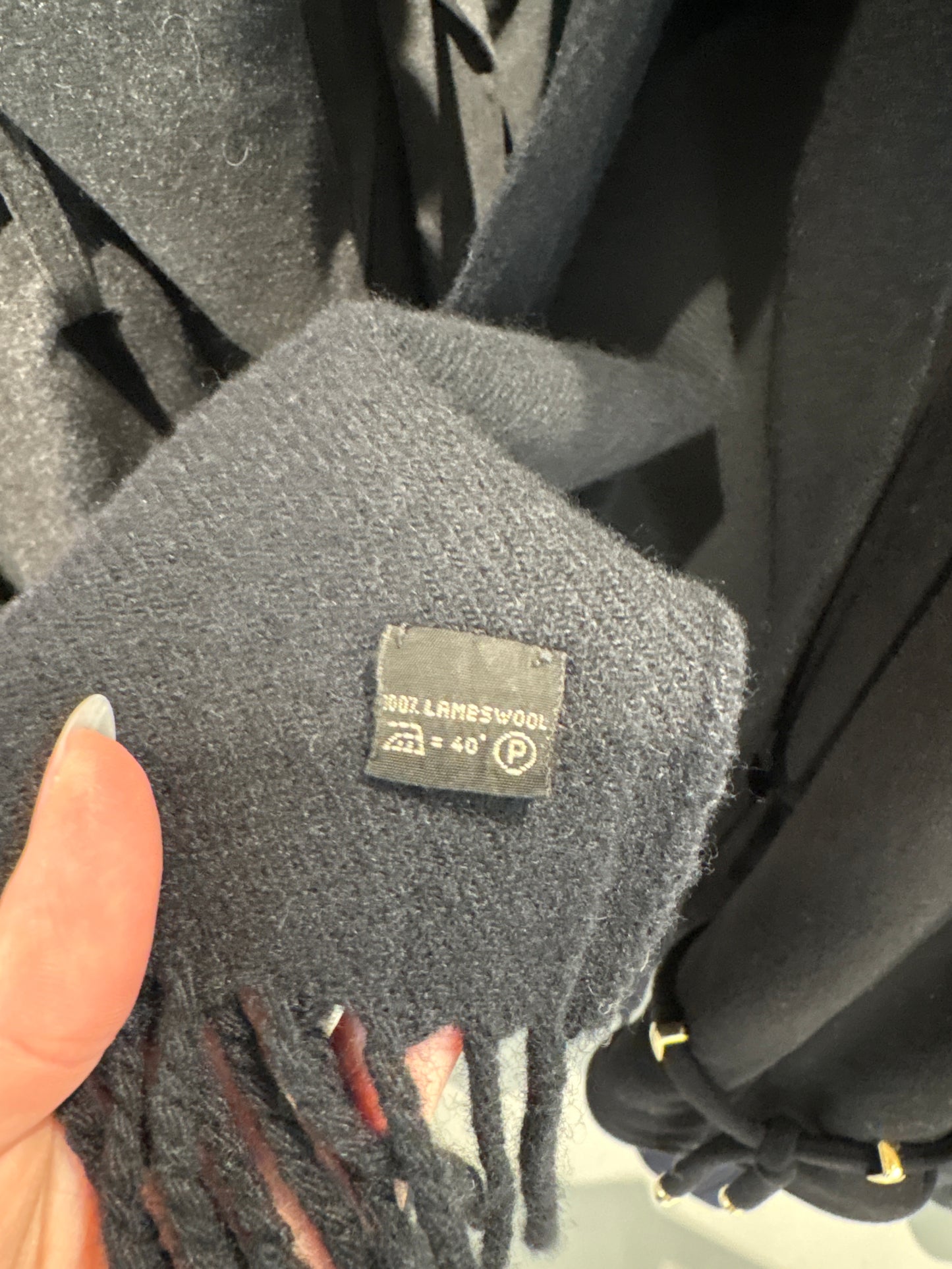 Fular negru luxury Ungaro din lana extrafina