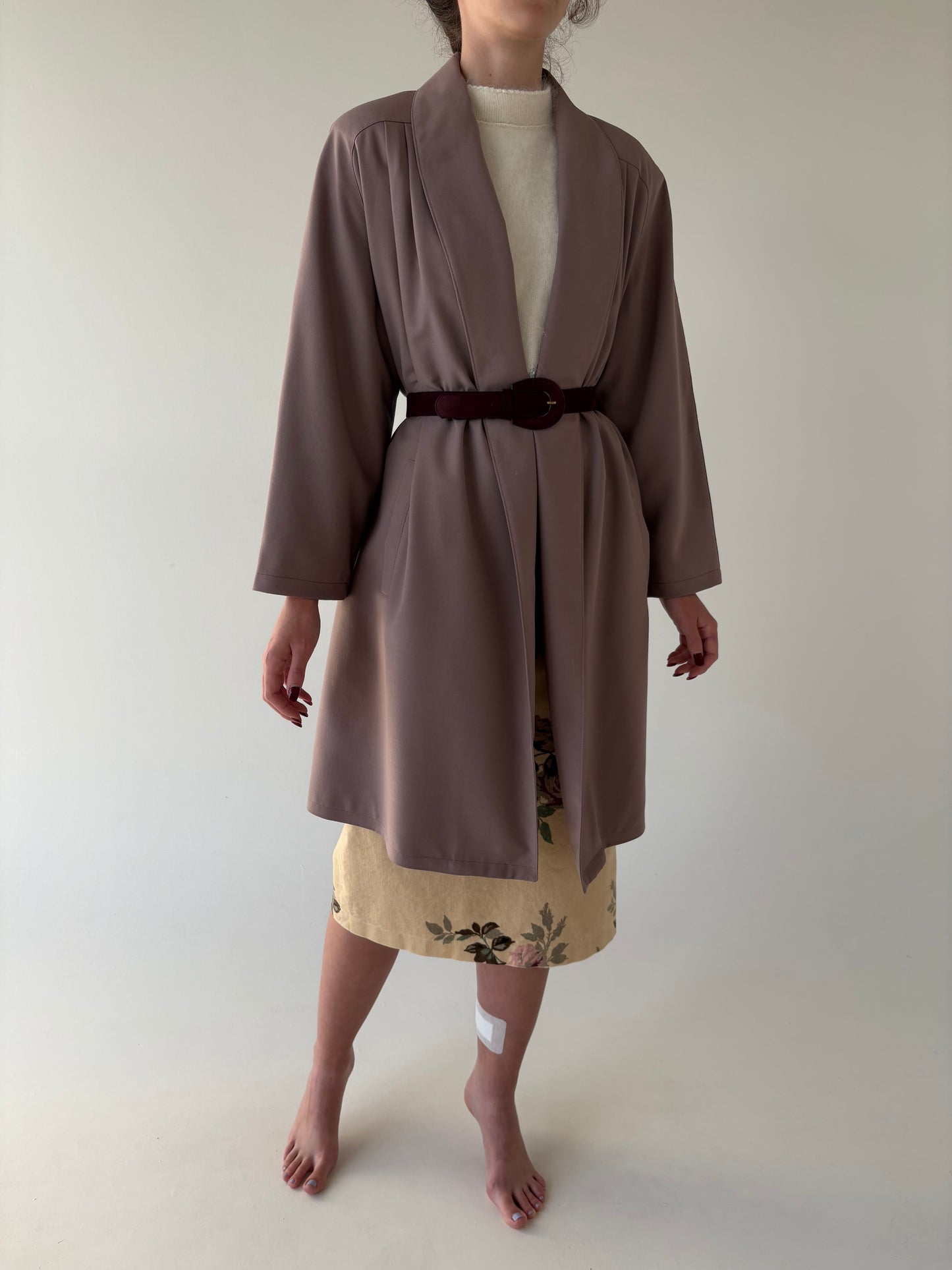 Pardesiu în croi în stil Balenciaga din lana pura virgină certificată