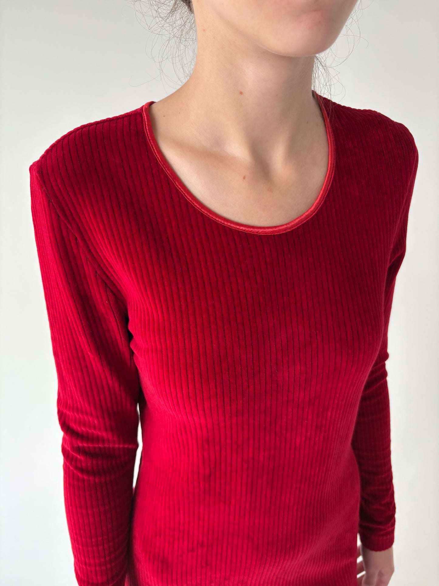 Set vintage de brand luxury Mondi by Escada din corduroy modelator cherry red