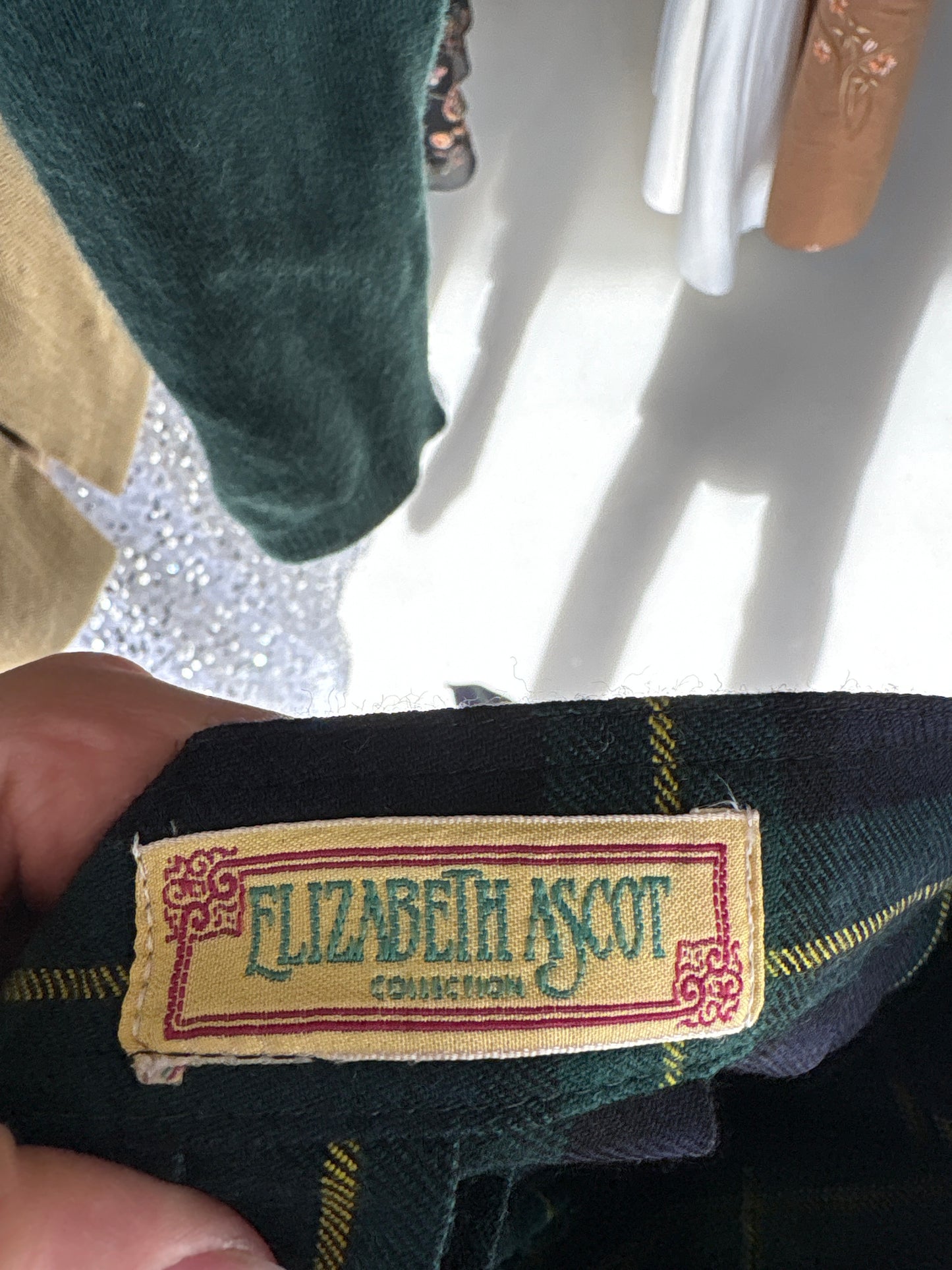 Fustă plisată din Tartan de lana pura certificată în croi parte peste parte