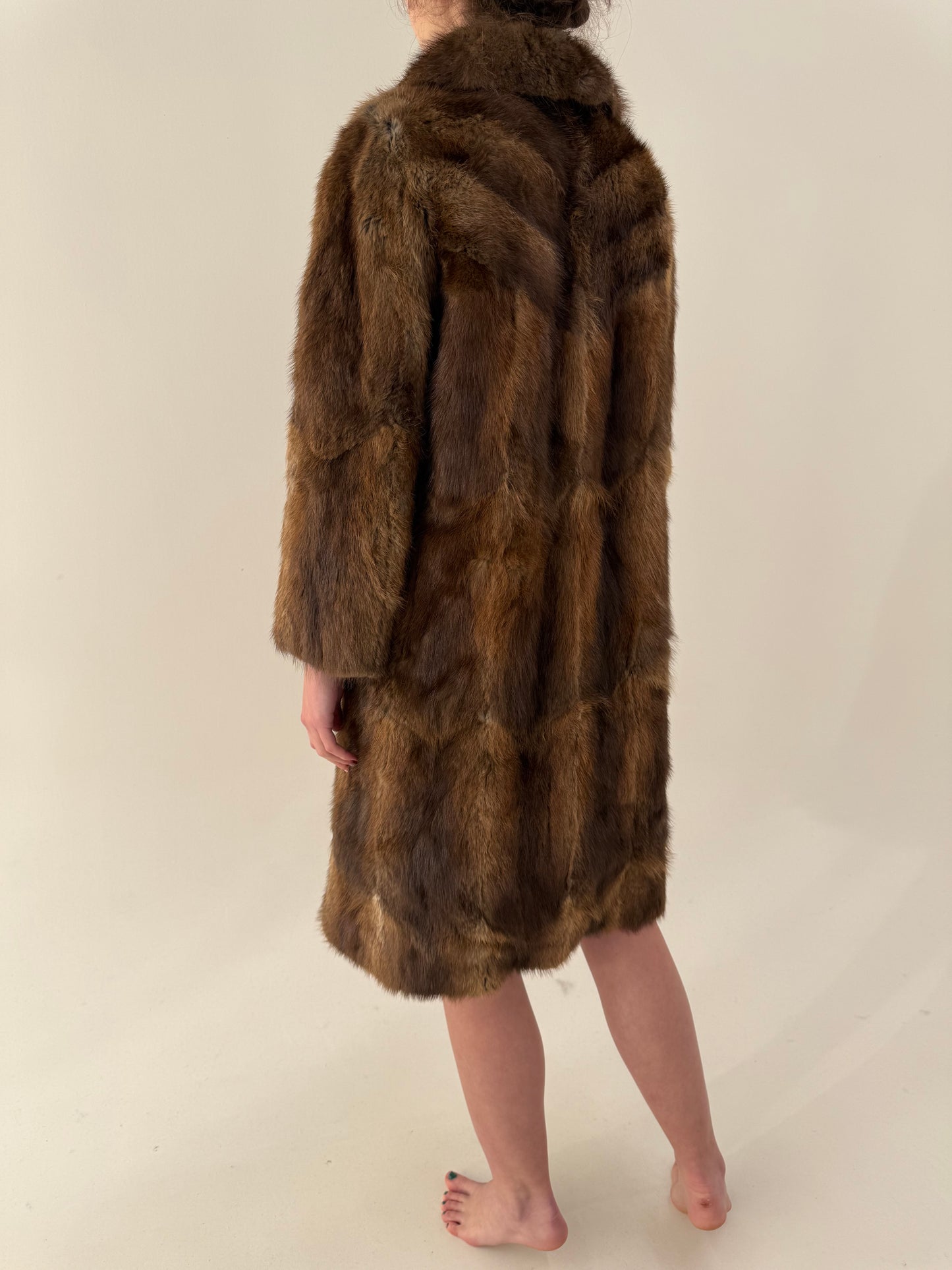 Blană de nurcă în nuanțe superbe de chocolate brown și camel