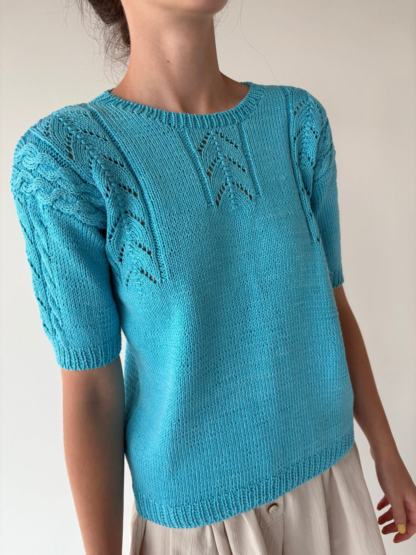 Top vintage premium turcoaz din jerse excepțional dantelat