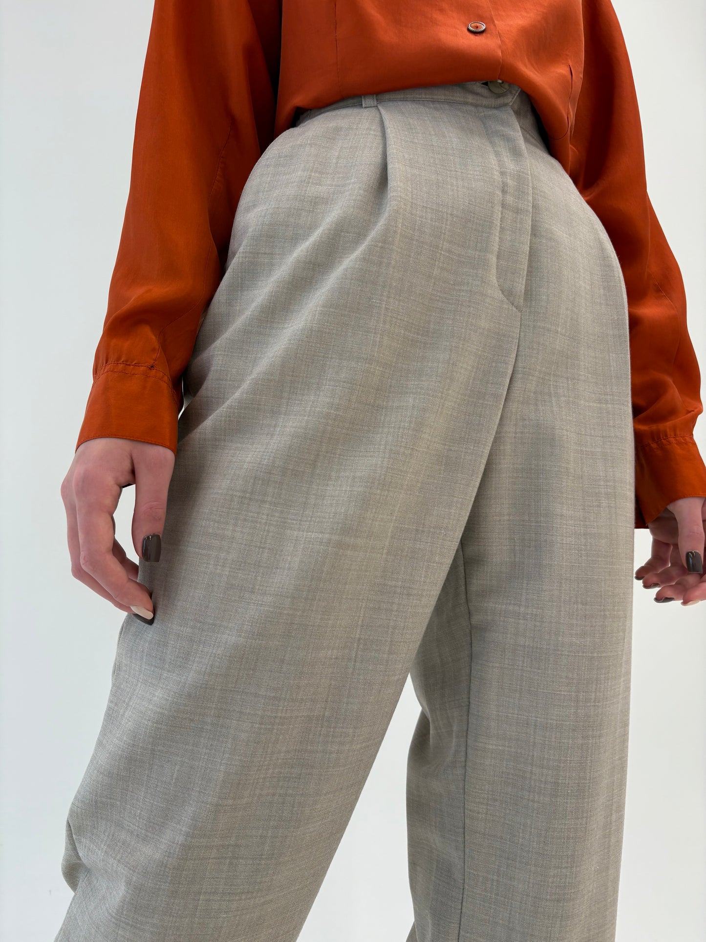 Pantaloni light nude cu talie ultra înaltă elastică din lana extrafina