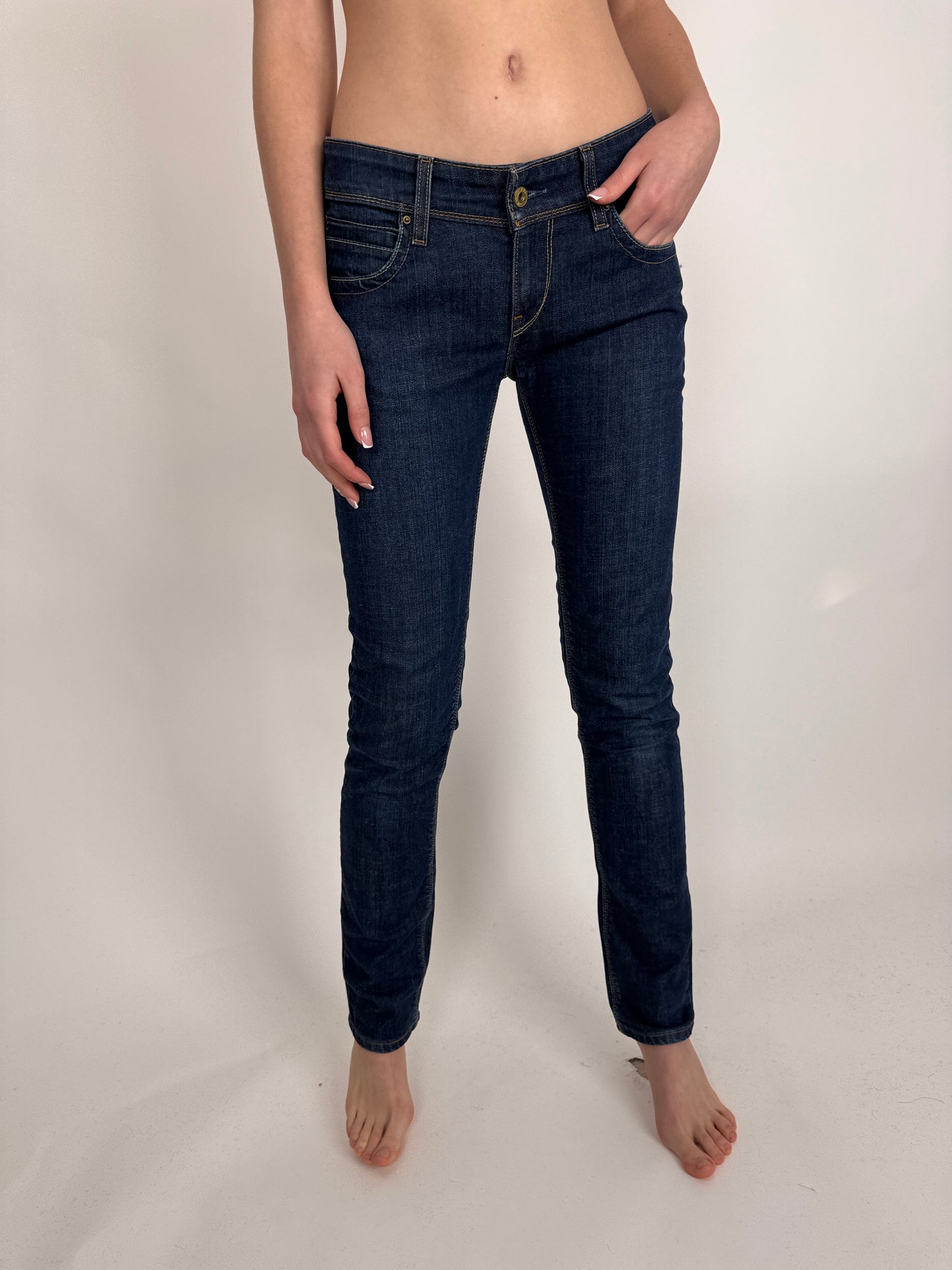 Jeanși Levi’s tall model 571 dark wash ușor strech
