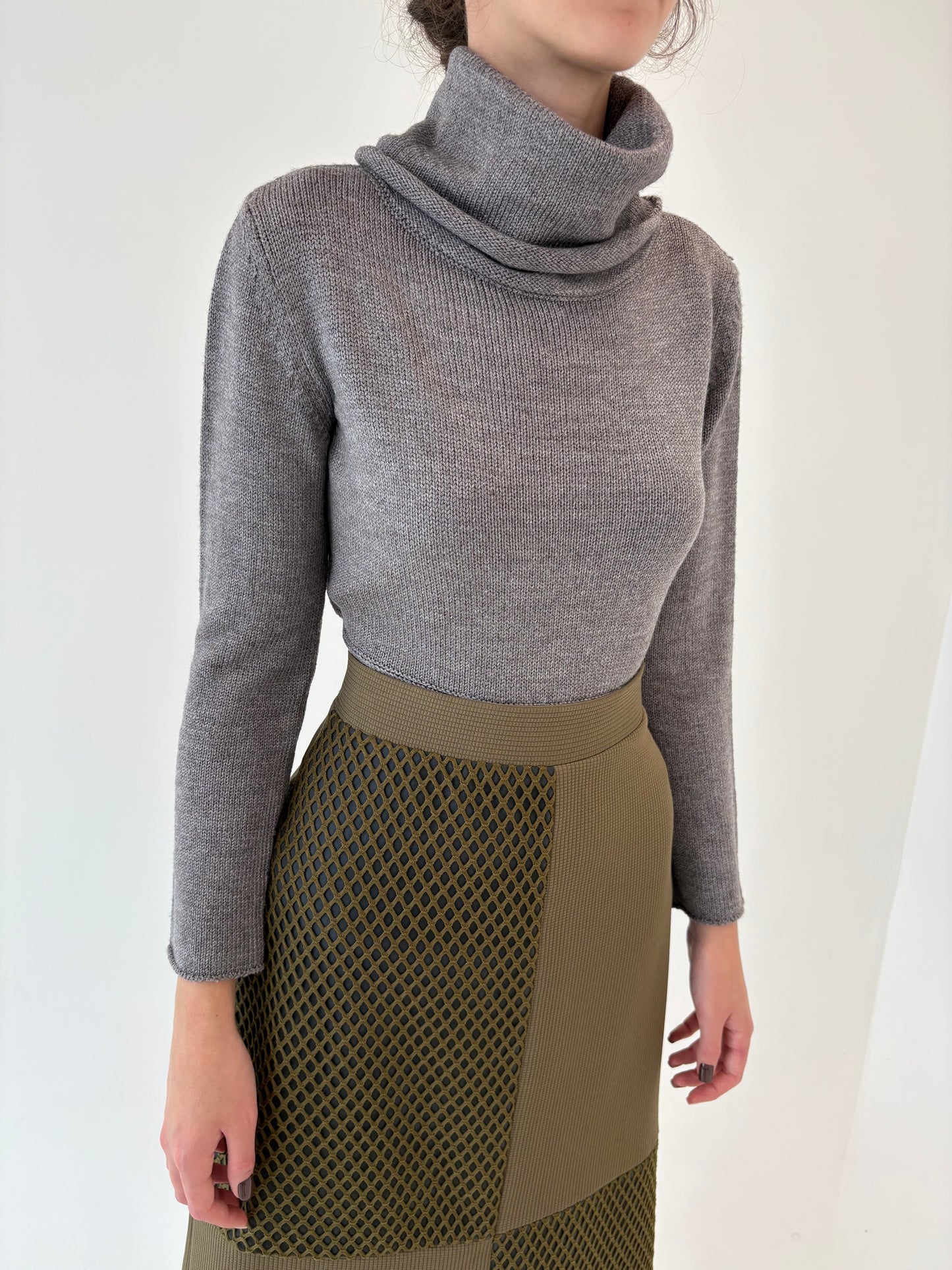Maleta silver gray cu guler sal din lana merino extrafina de gramaj mare