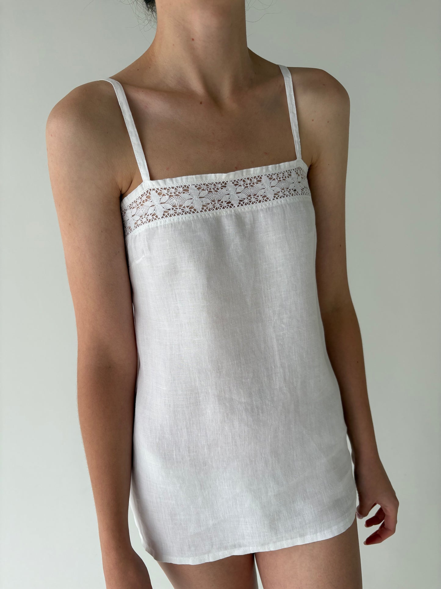 Top excepțional din in Max & Co by Max Mara cu macrame superb