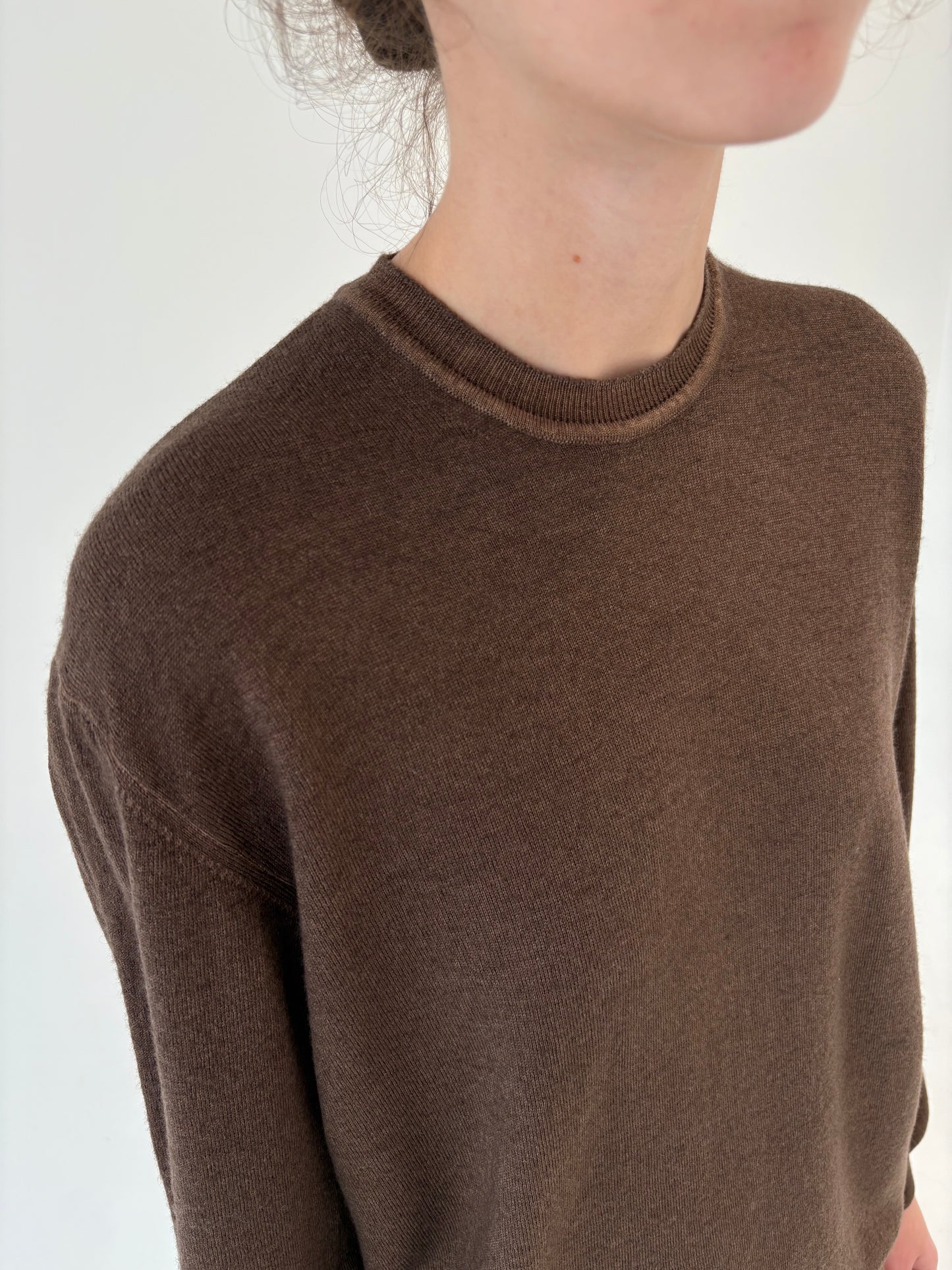 Pulover chocolate brown din lana merino extrafina de gramaj mare
