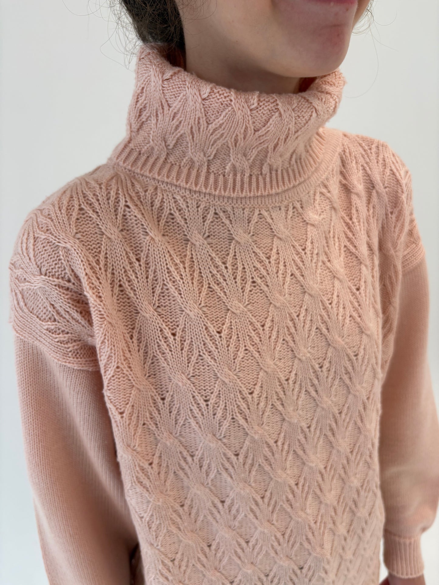 Maleta vintage texturată powder pink din lana extrafina în croi lejer