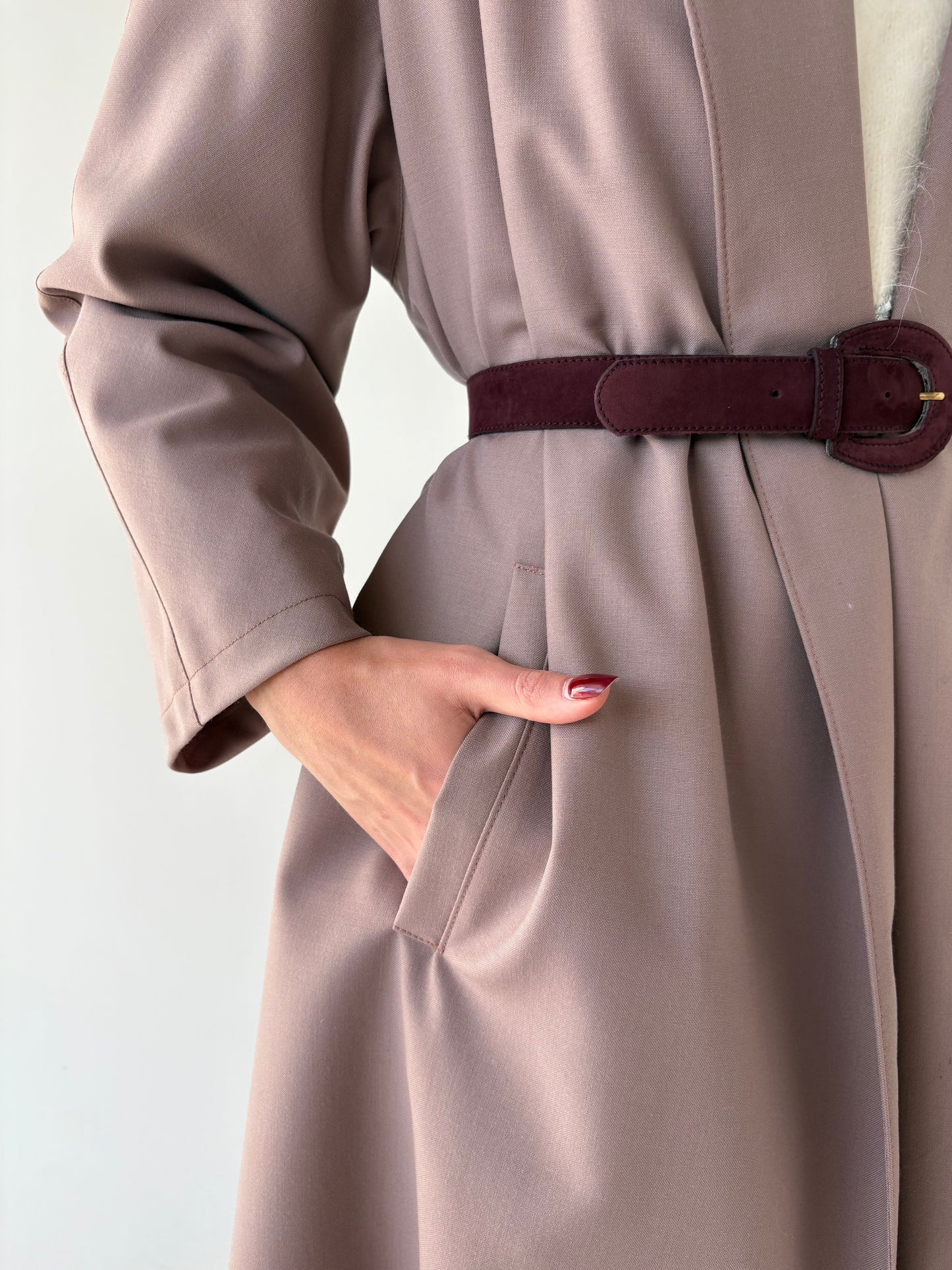 Pardesiu în croi în stil Balenciaga din lana pura virgină certificată