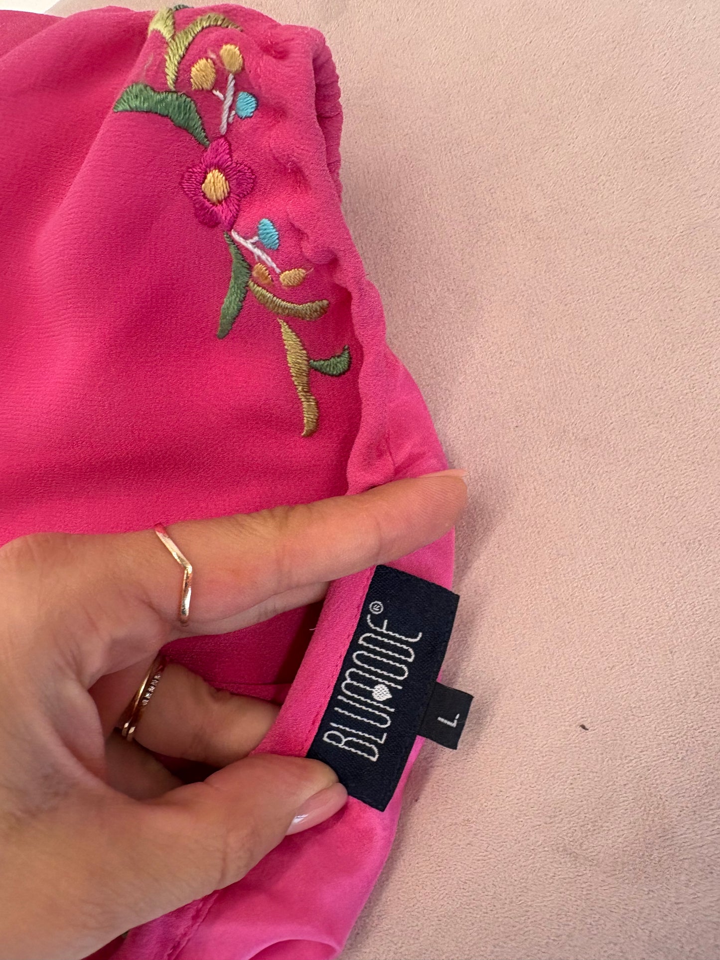 Fustă neon pink din mătase naturală în bie cu broderie