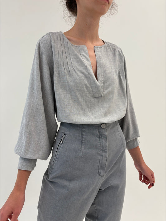 Tunica cu mâneci ample și manșetă îngustată din poplin extra moale plin