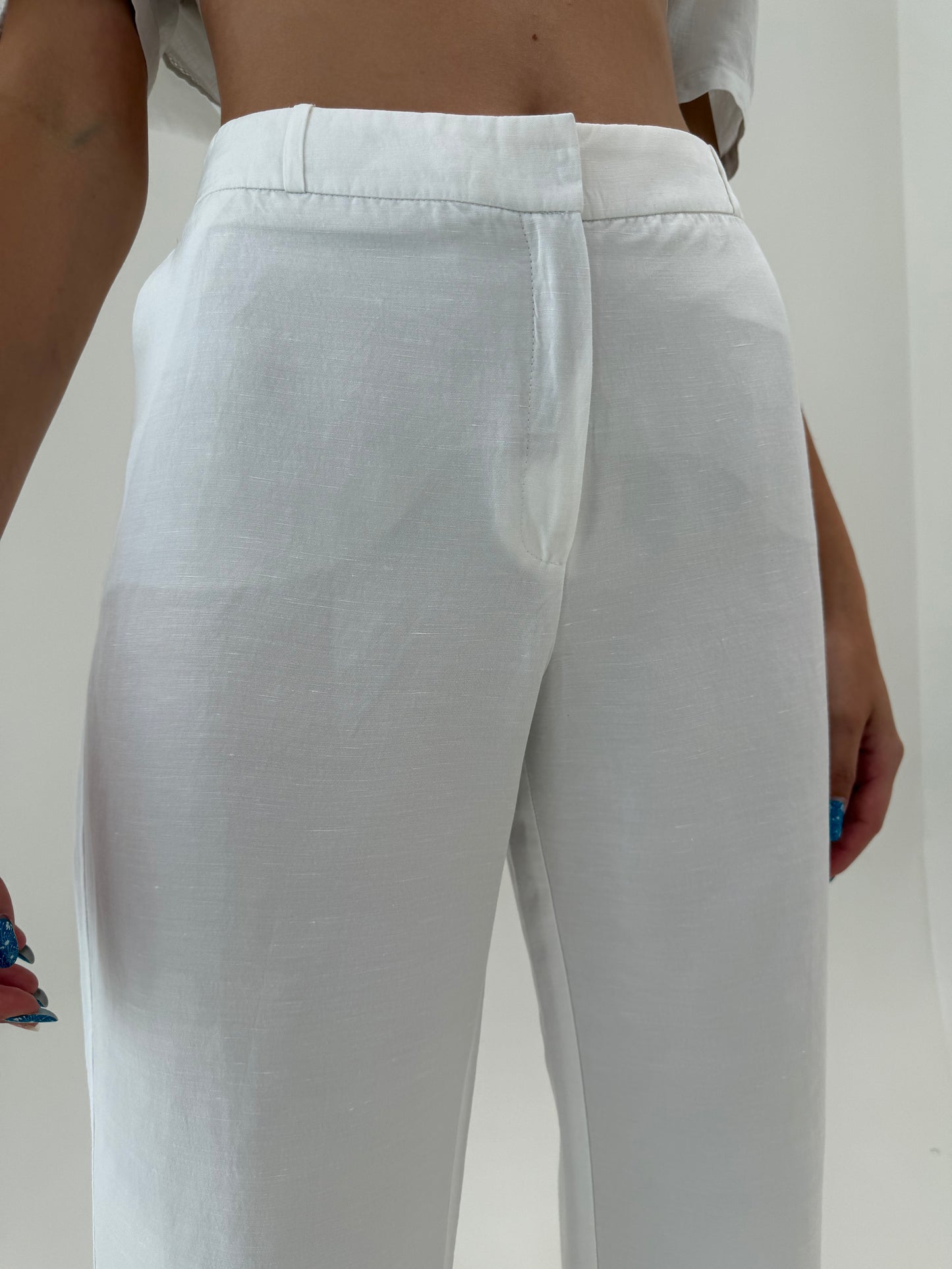 Pantaloni petite clasici din in premium în croi drept