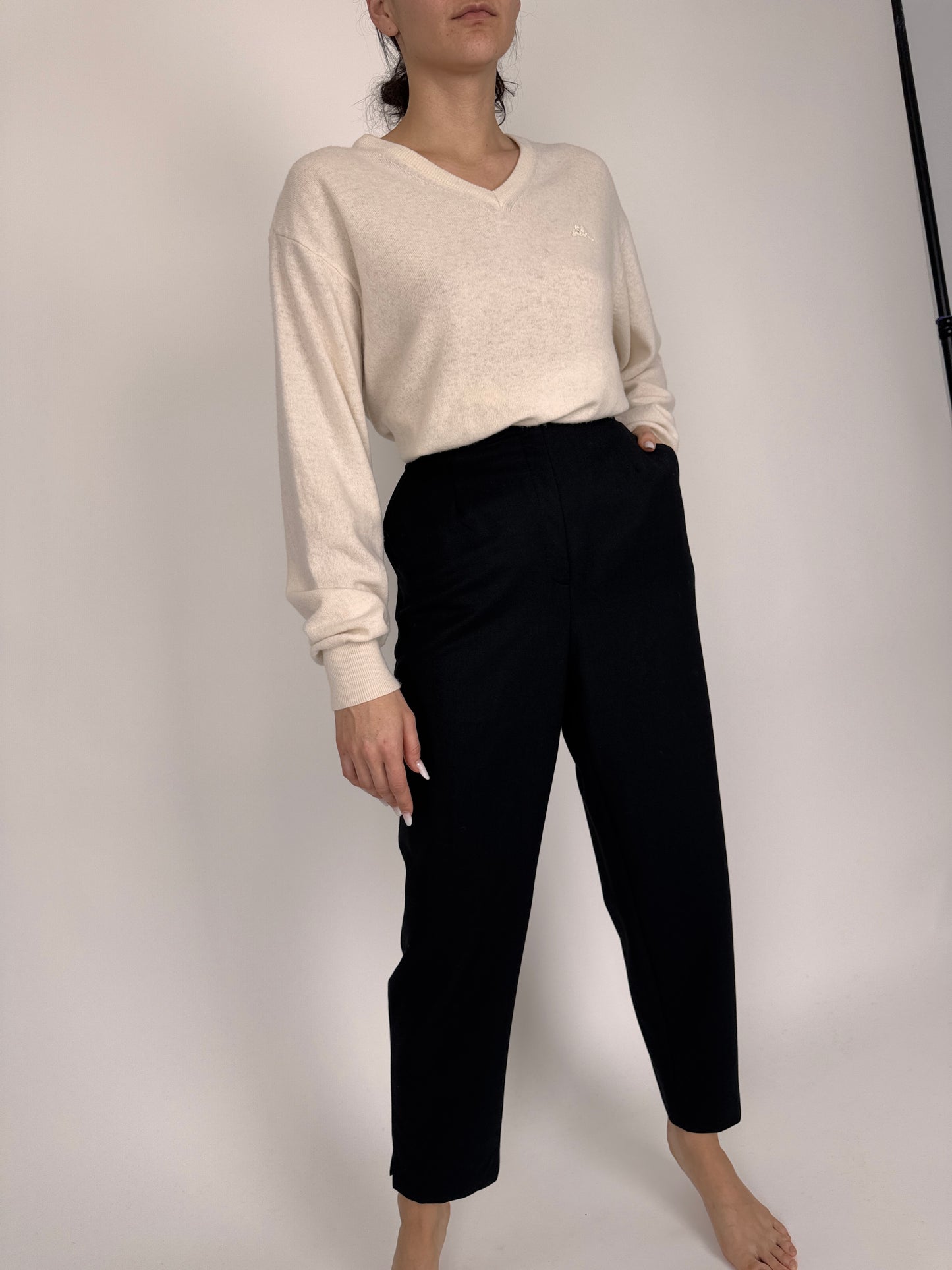 Pantaloni negri din stfia de lana extrafina cu talie înaltă elastică