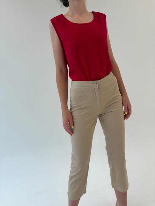 Pantaloni camel italienești petite din poplin modelator de bumbac în croi capri