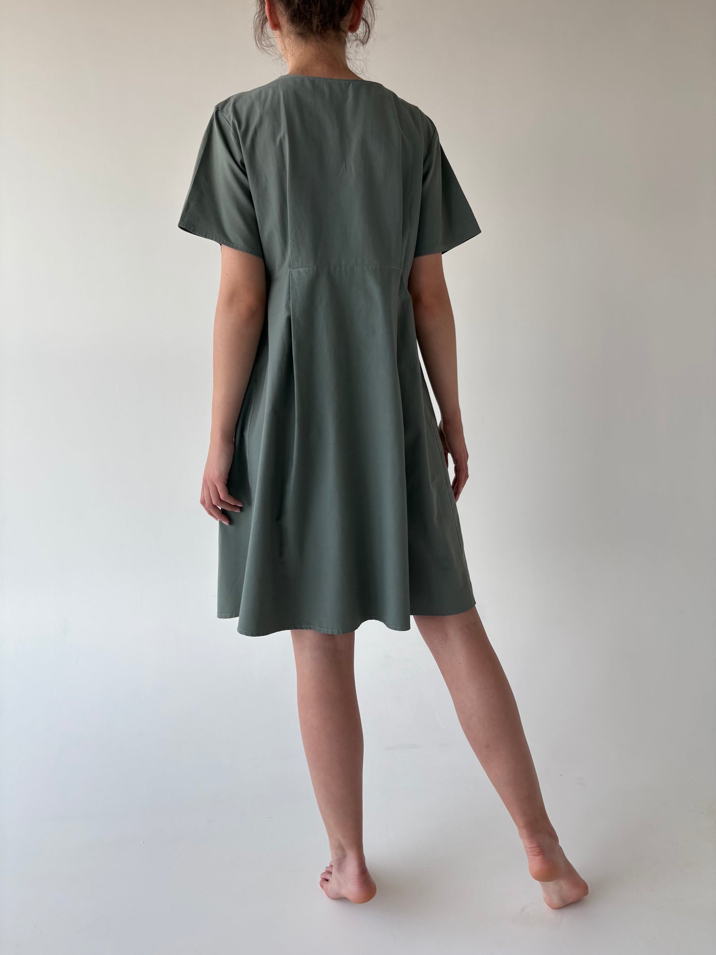 Rochie vintage cu print baroc și talie marcată