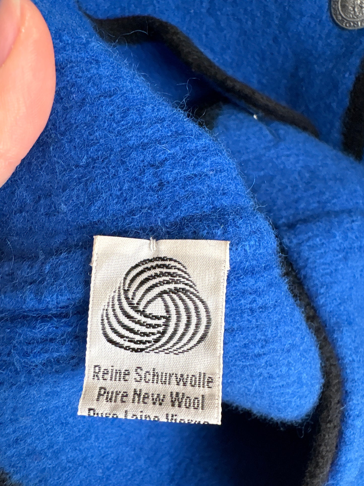 Jacheta groasa din boiled wool în croi minimalist albastru regal