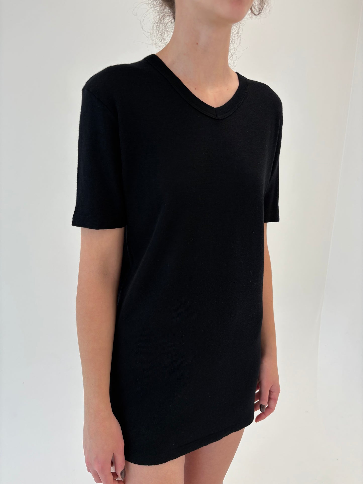 Top negru italian din lana extrafina