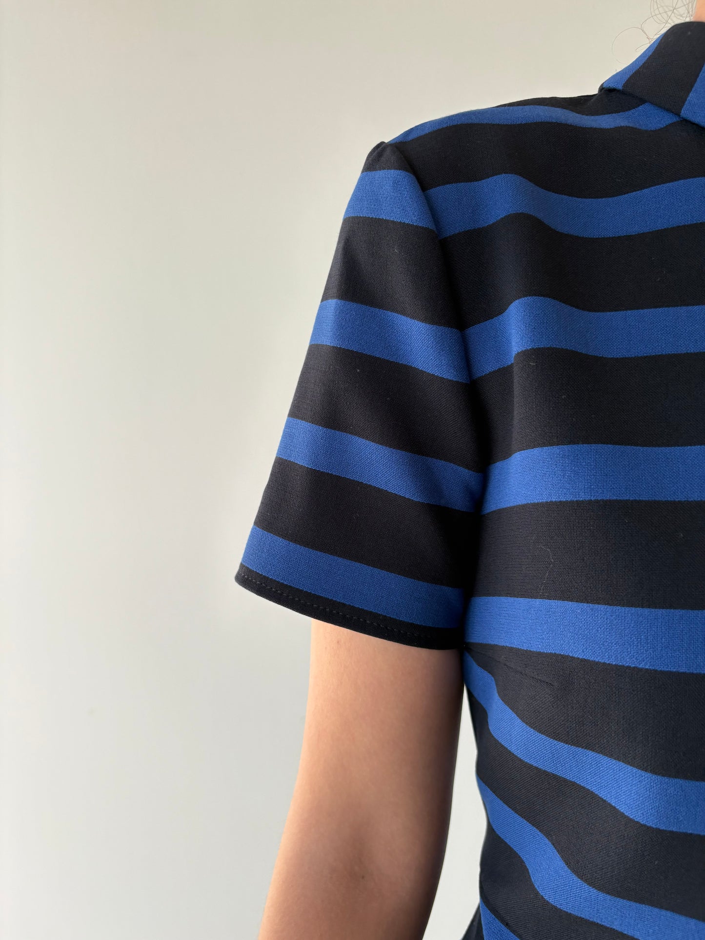 Rochie business Hugo Boss în dungi din stofă strech