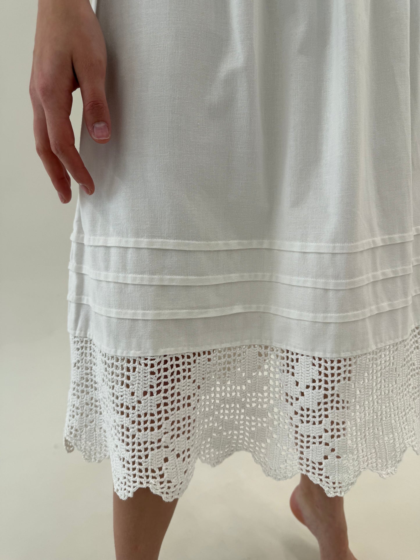 Fustă vintage din pânză excepțională cu dantelă macrame lucrată manual