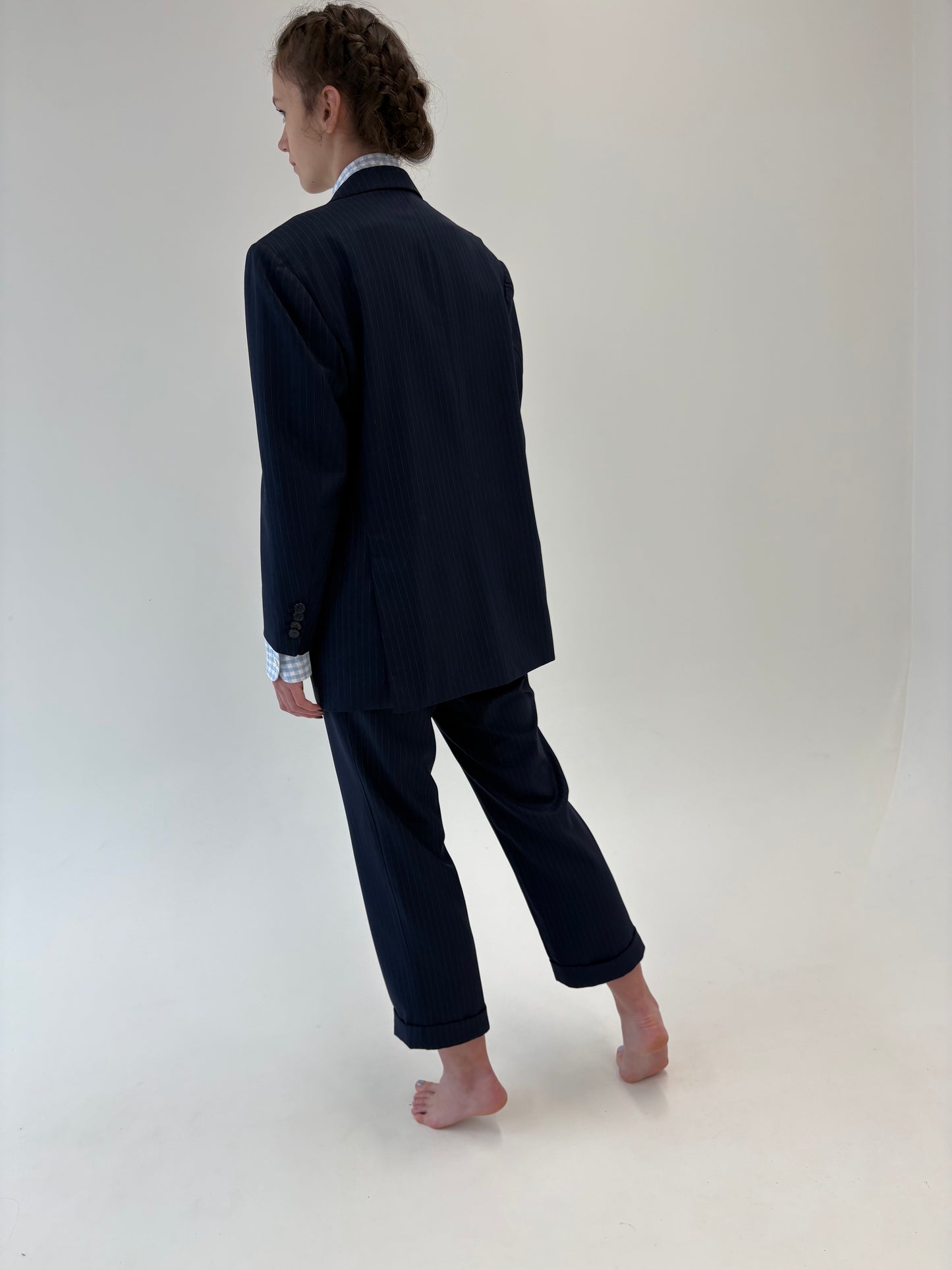 Costum petite Alta Moda couture din stofă ultra luxury Saville Row Londra