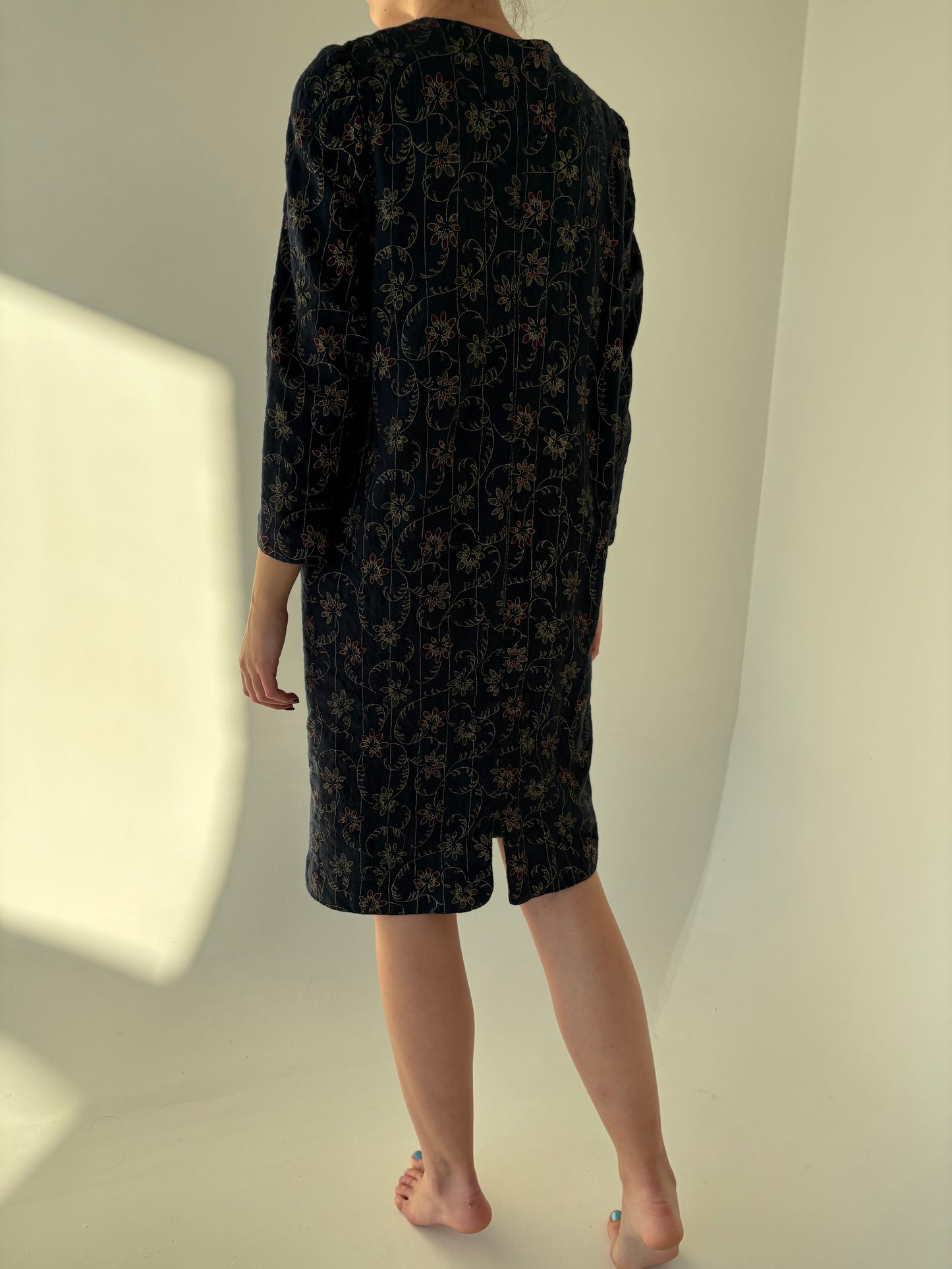 Rochie vintage Navy blue din lana excepțională extrafina integral brodată