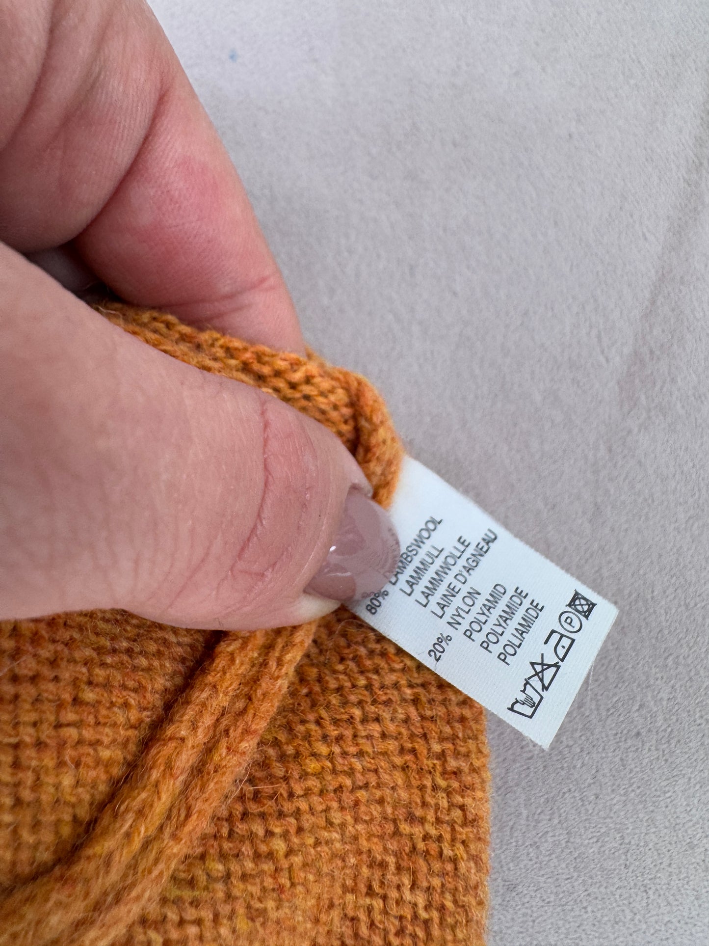 Maleta tall de gramaj mare cu influențe sport 80% lana extrafina