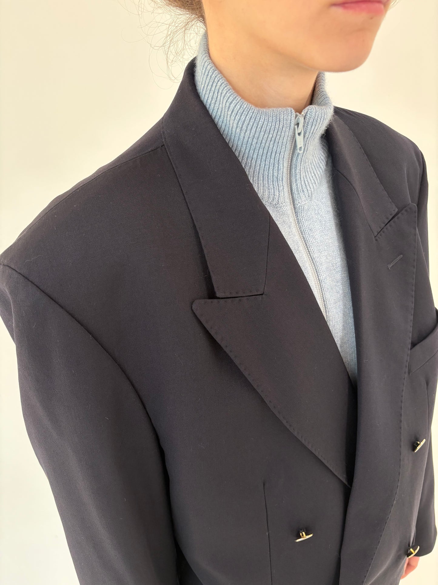 Sacou vintage Burberry cu închidere dublă și nasturi aurii cu logo