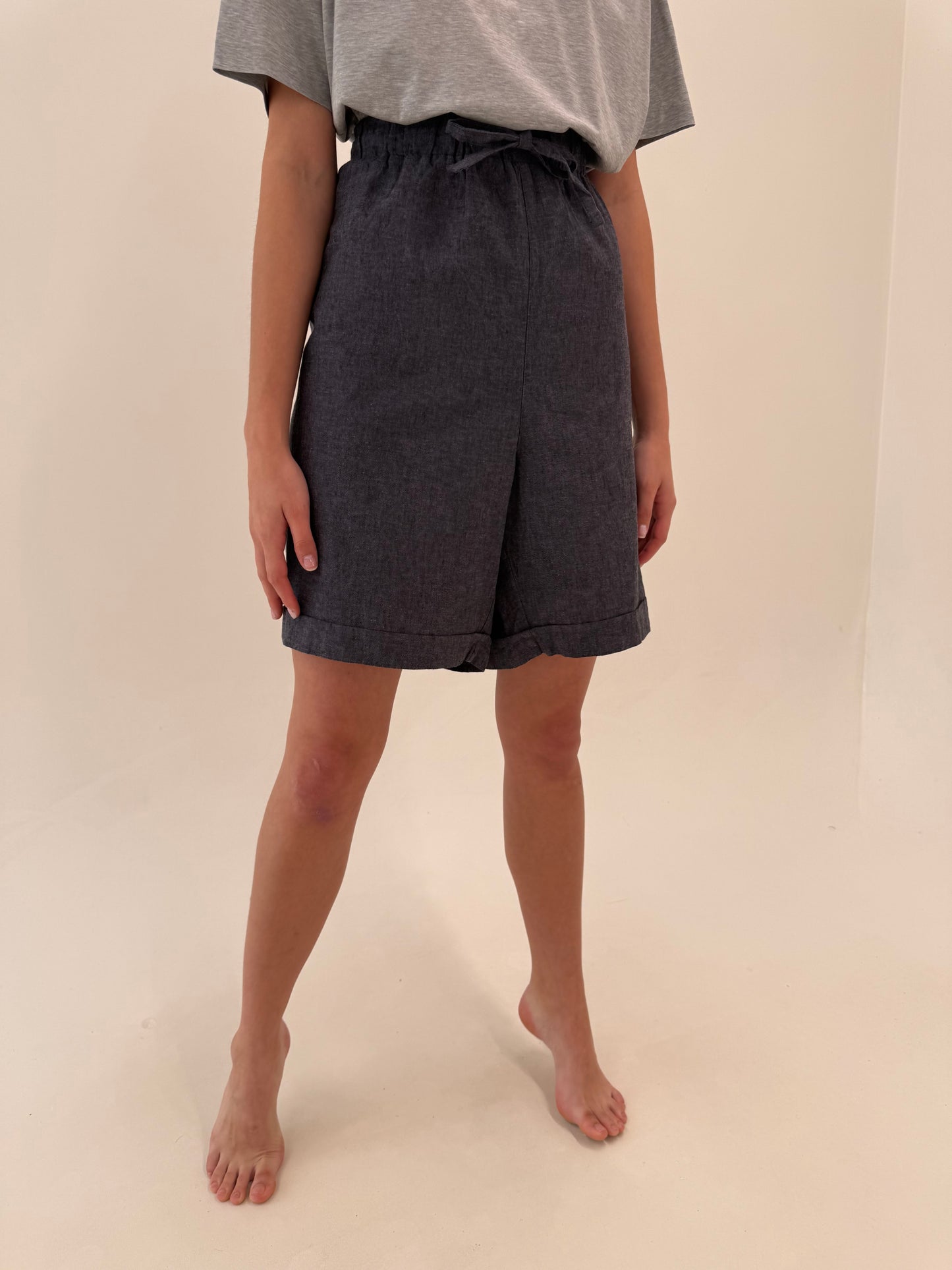 Pantaloni în croi lejer charcoal gray din in premium cu talie ultra înaltă