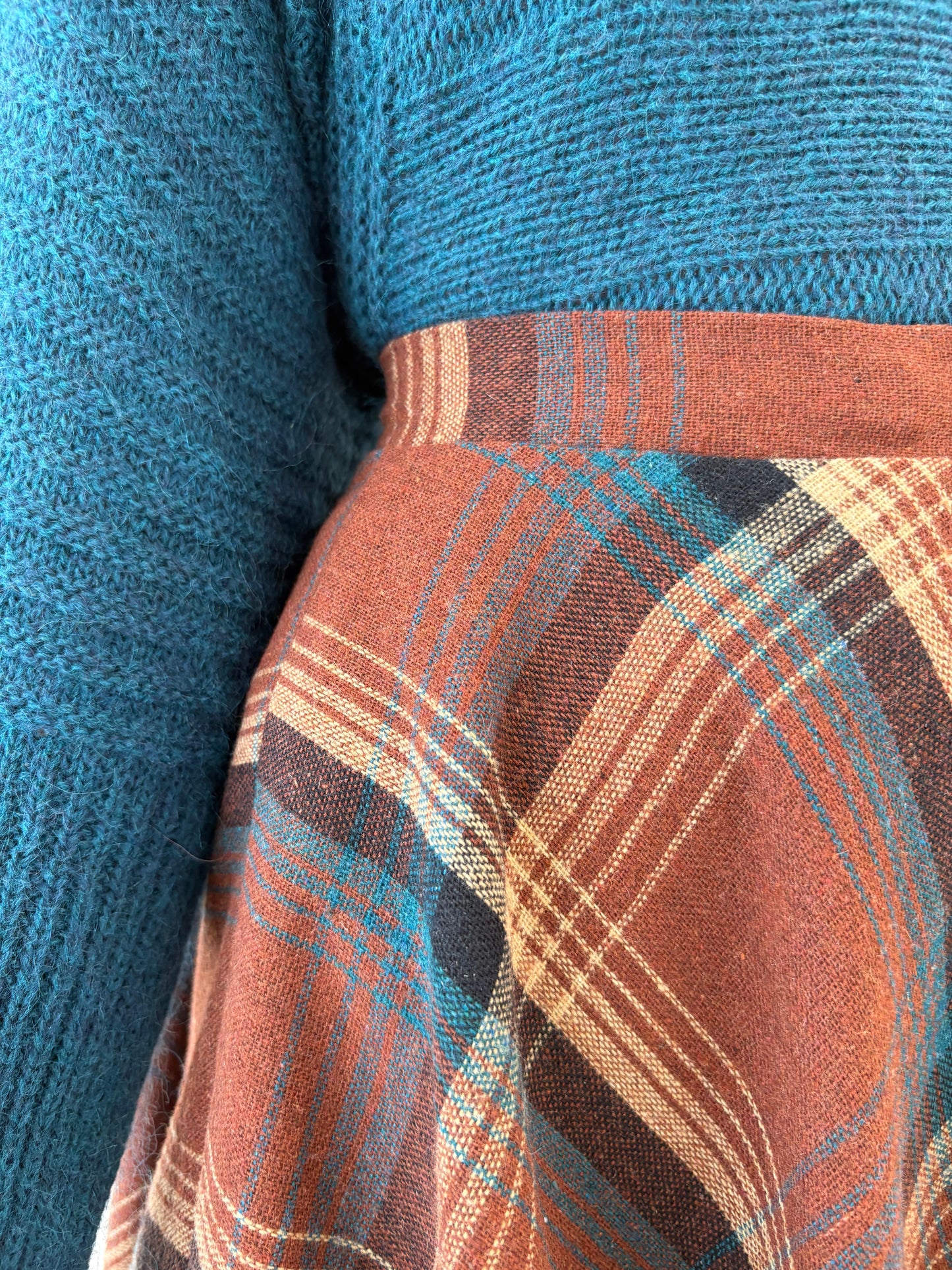 Fustă din Tartan de lana extrem de amplă cu talie ultra înaltă marcată