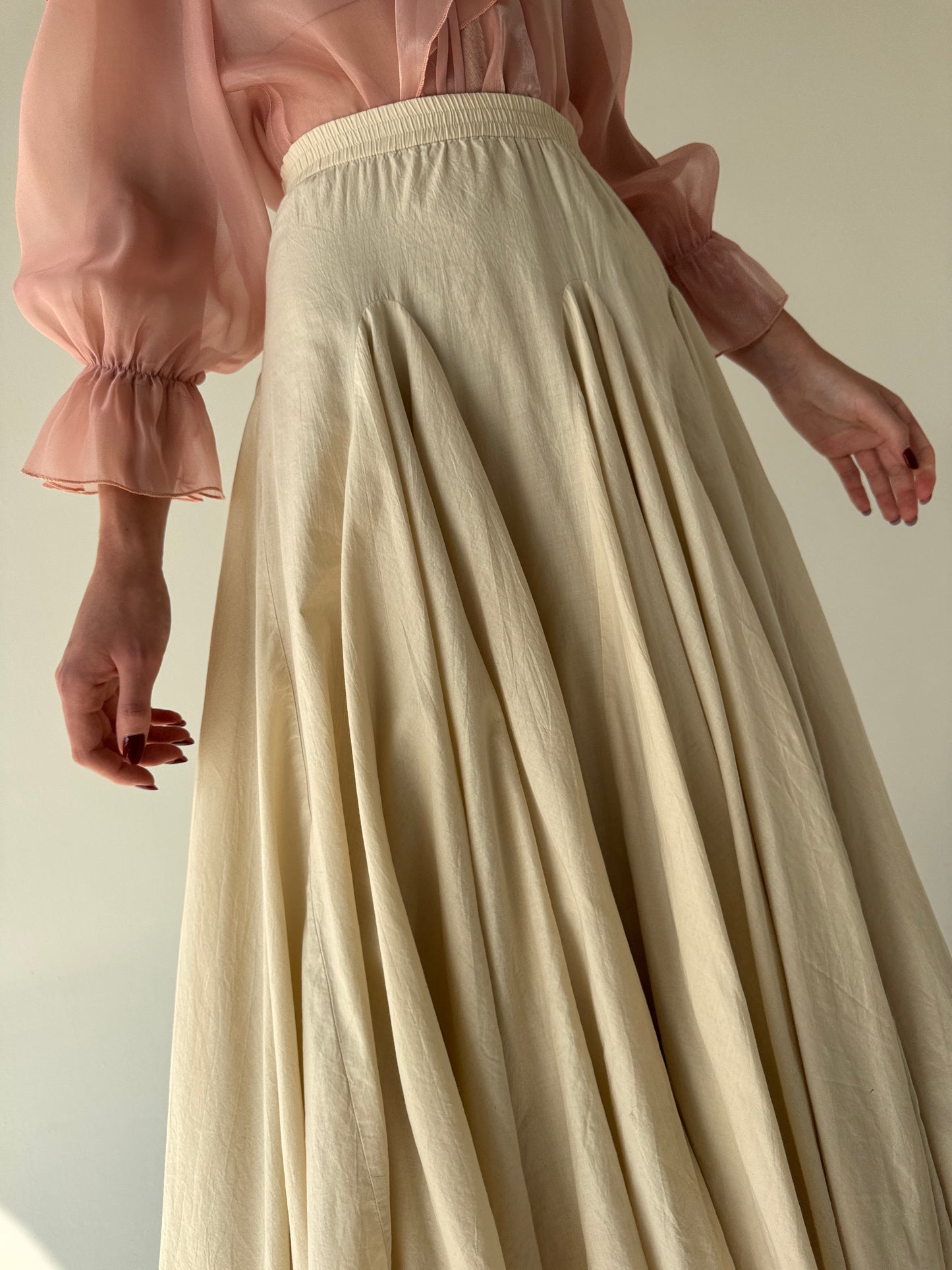 Fustă luxury Madeleine extrem extrem de amplă light nude