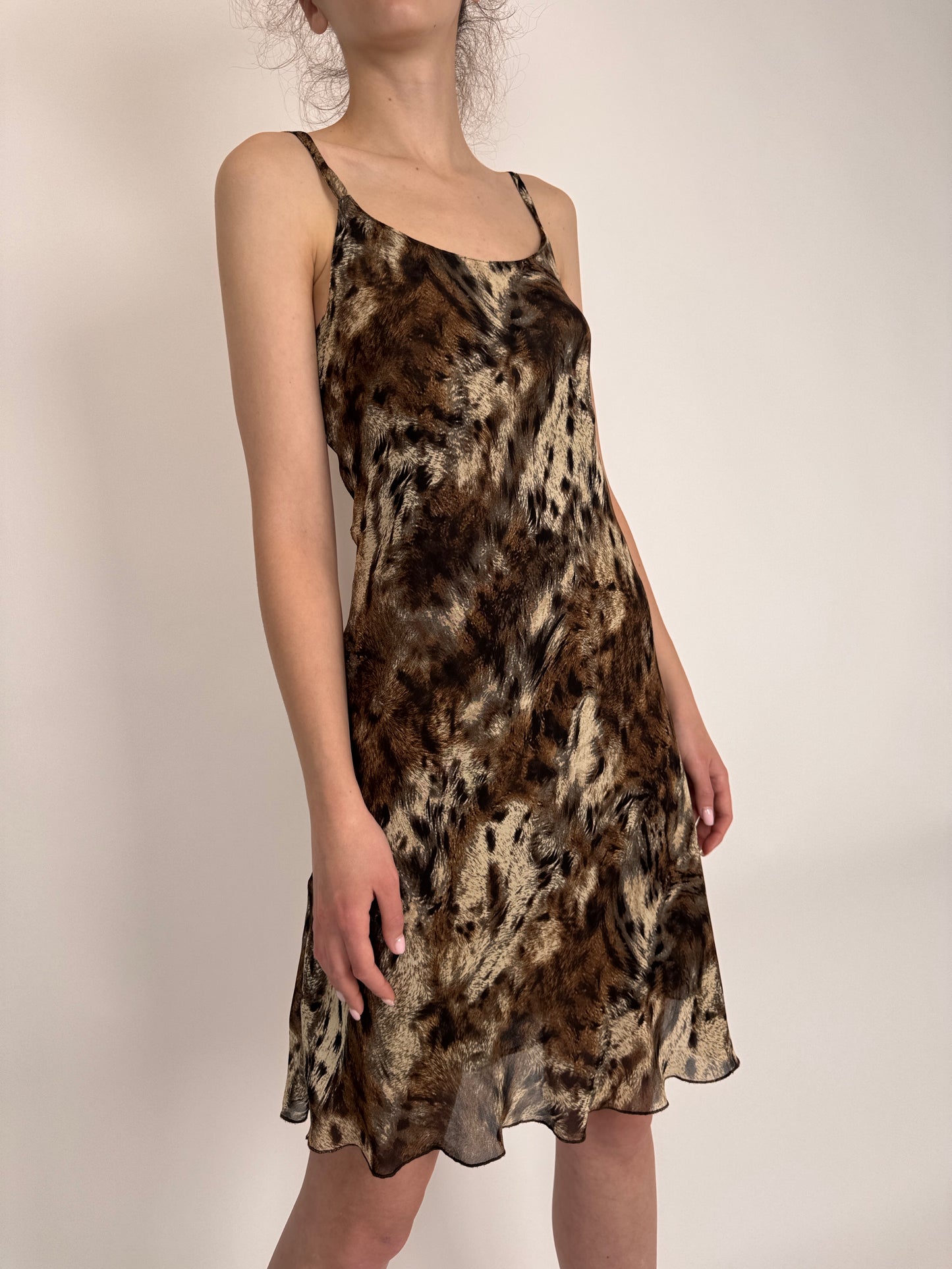Rochie animal print tip furou