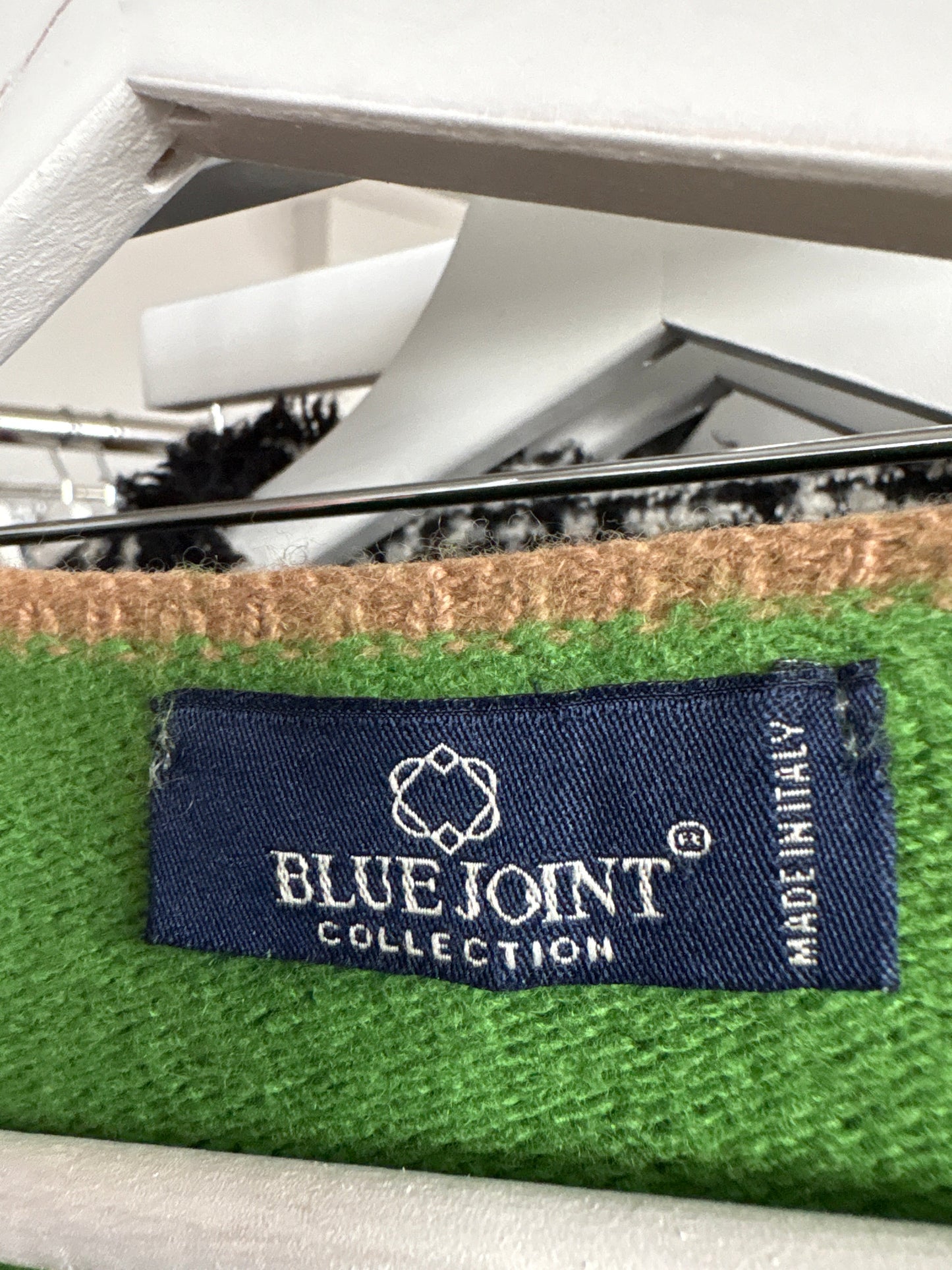 Pulover italian verde tare petite din lana merino extrafina de gramaj mare