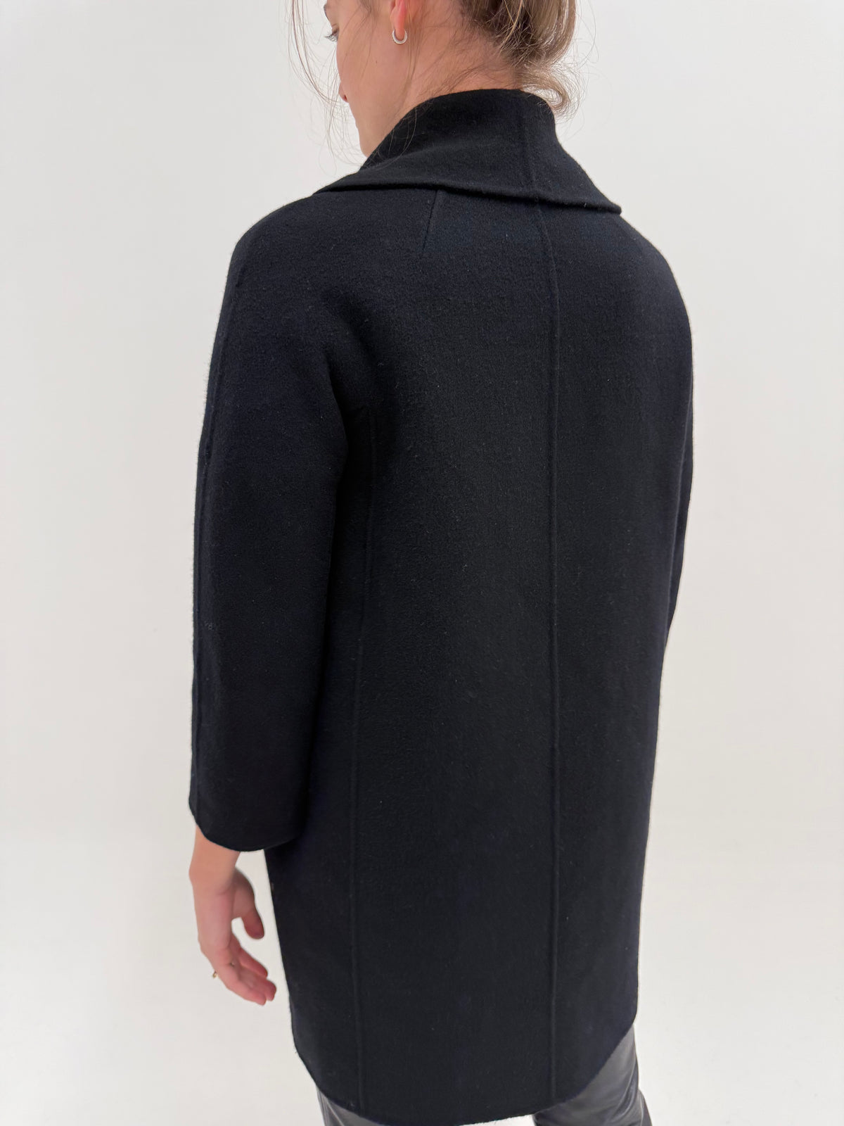 Palton petite Max Mara negru lucrat manual din stofă extrafina de lana cu fața dublă